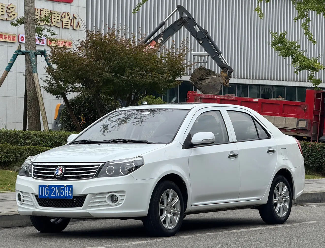 Geely King Kong  из Китая
