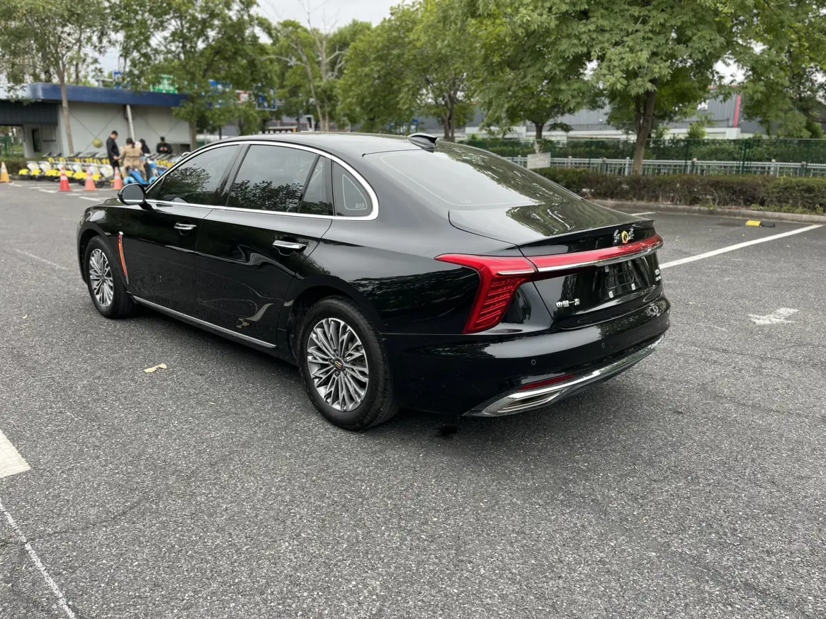 Hongqi H5