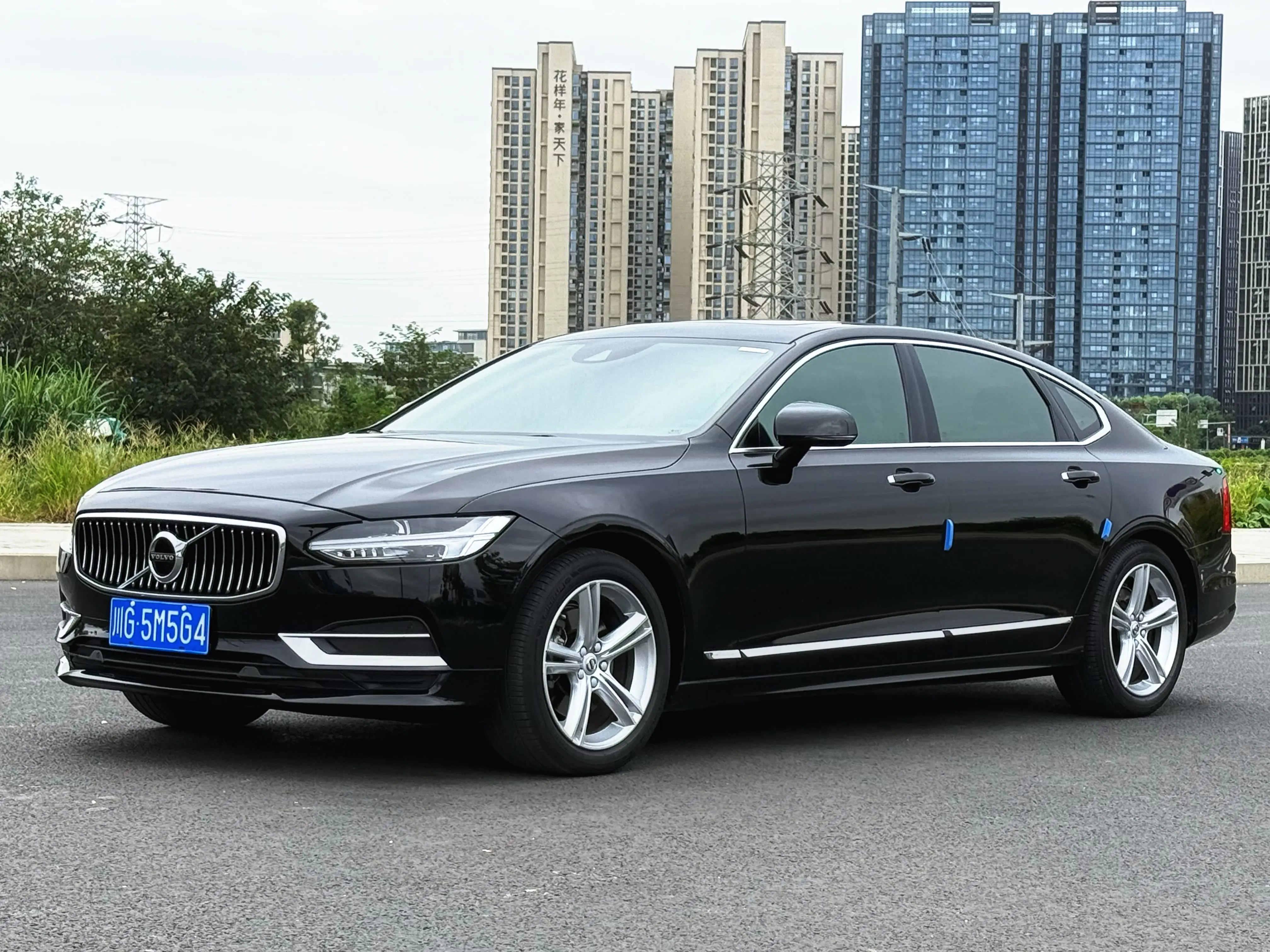 Volvo S90