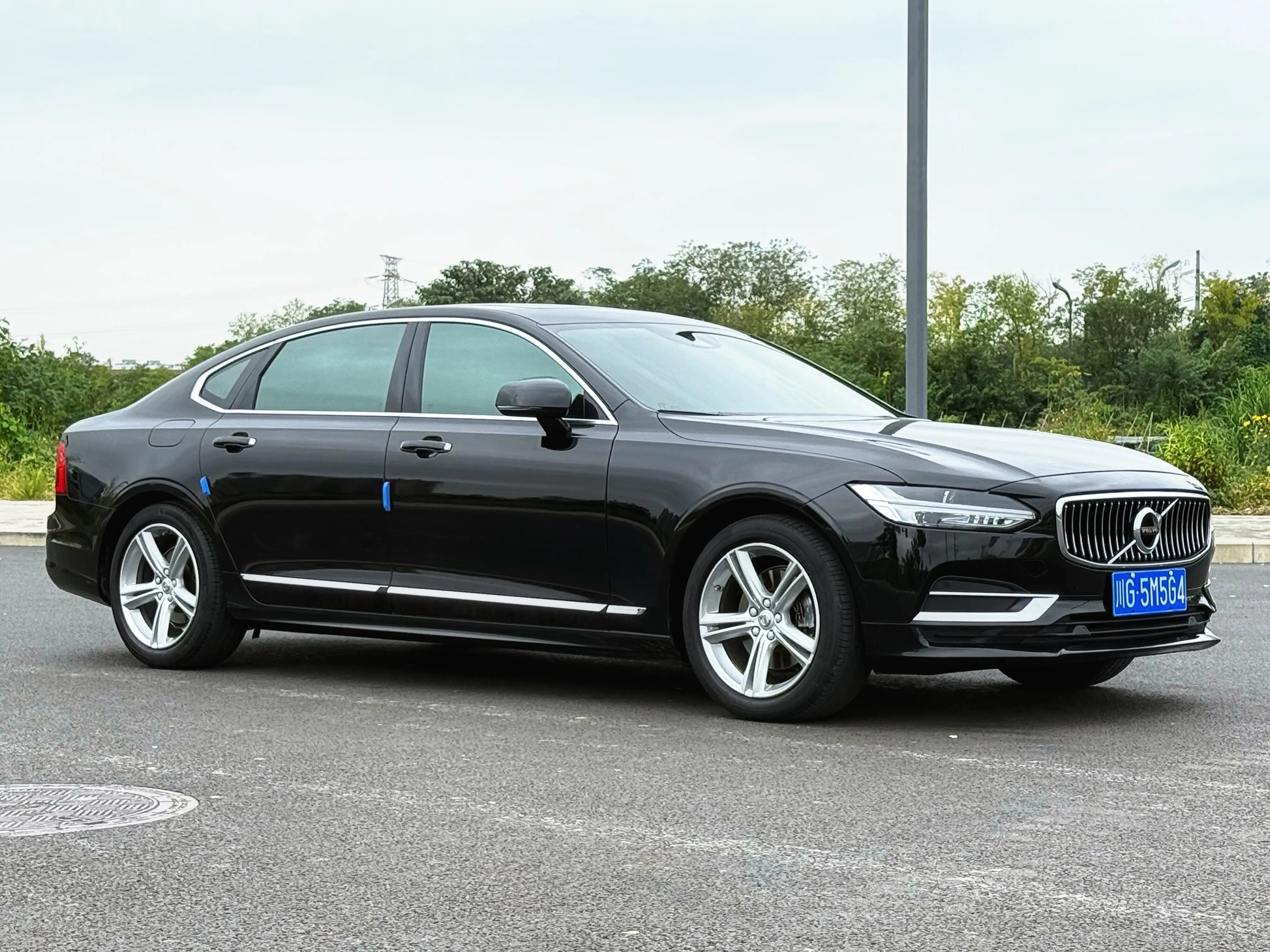 Volvo S90