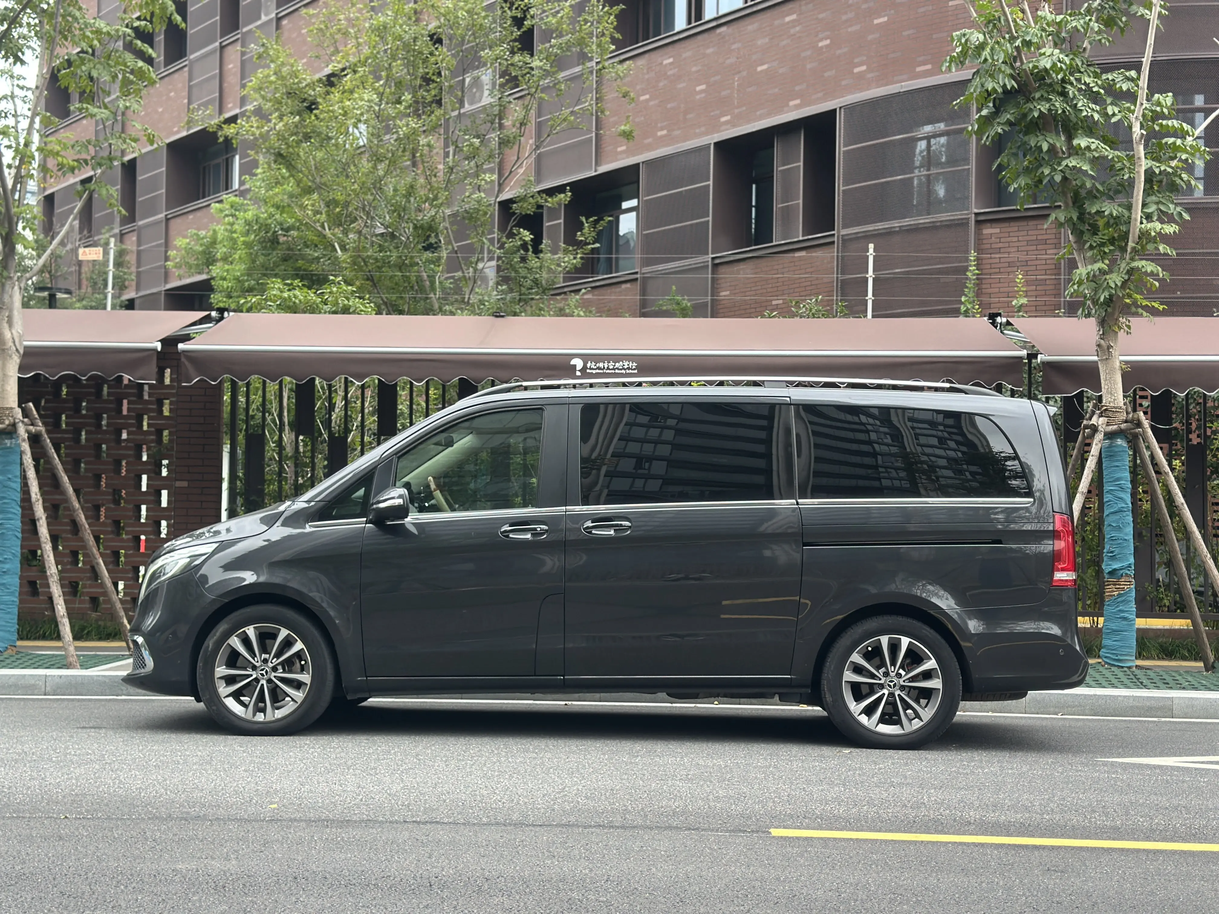 Mercedes-Benz Mercedes Benz V Class