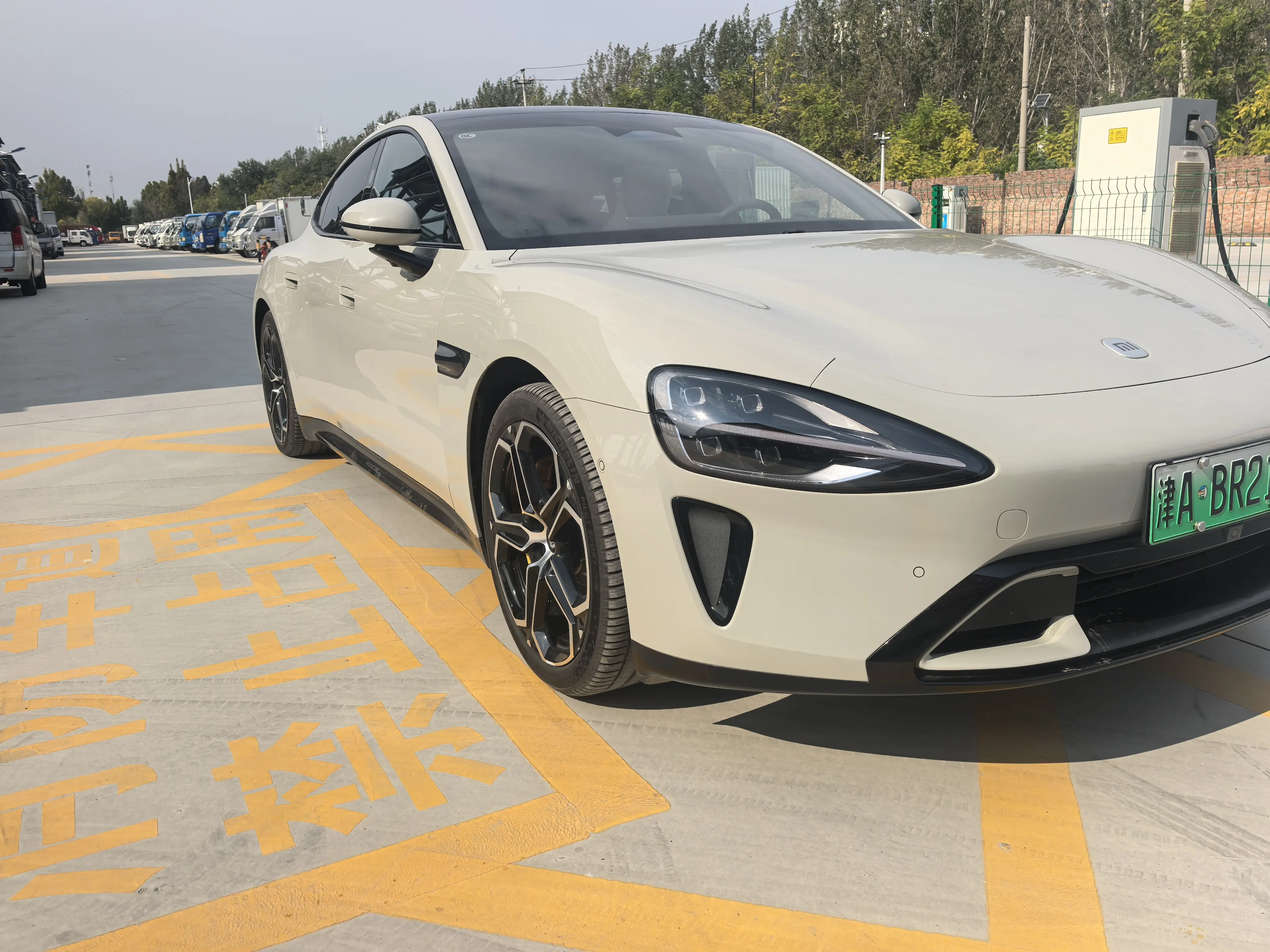 Xiaomi car Xiaomi SU7