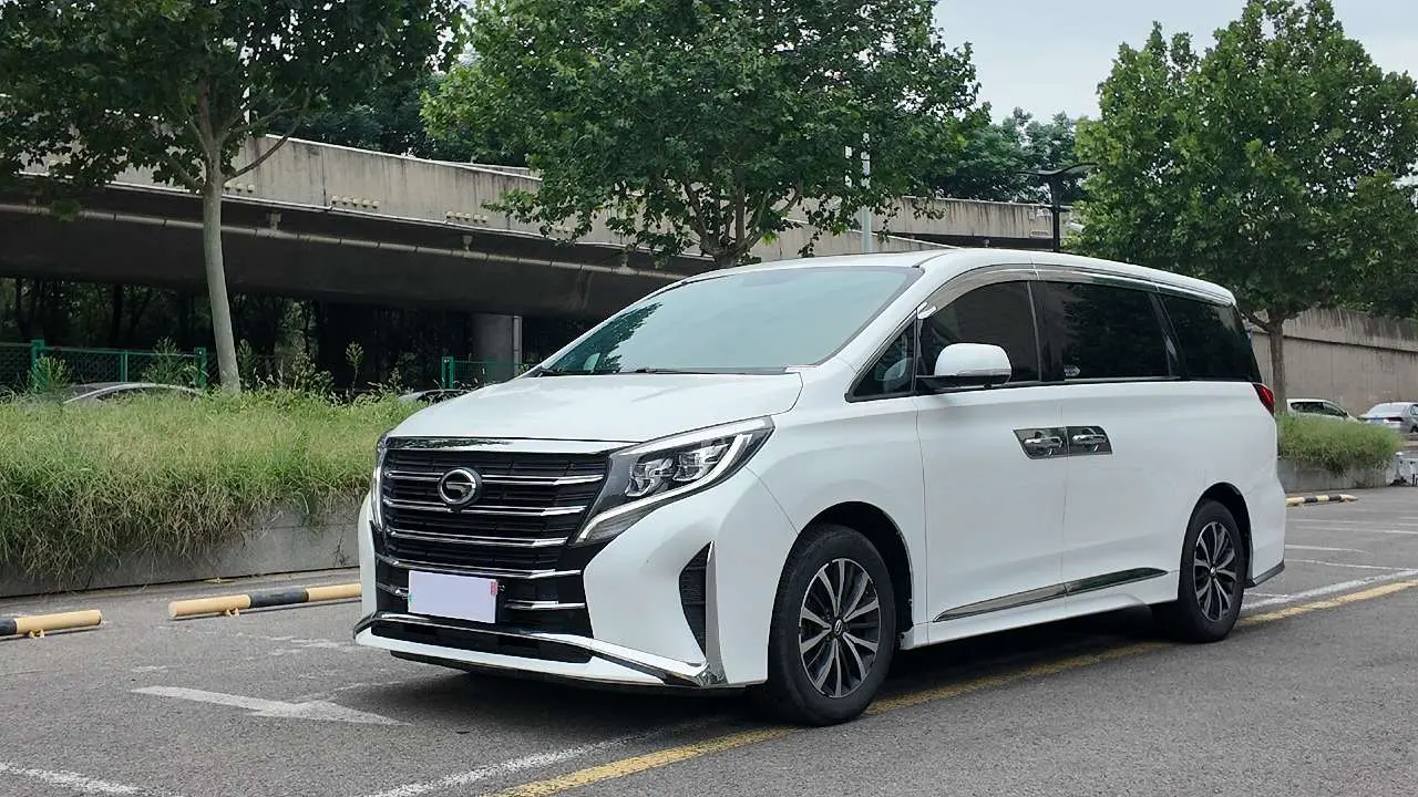 GAC Trumpchi M8  из Китая