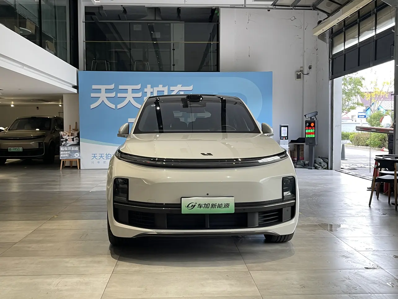 Li L9 (Ideal L9)  из Китая