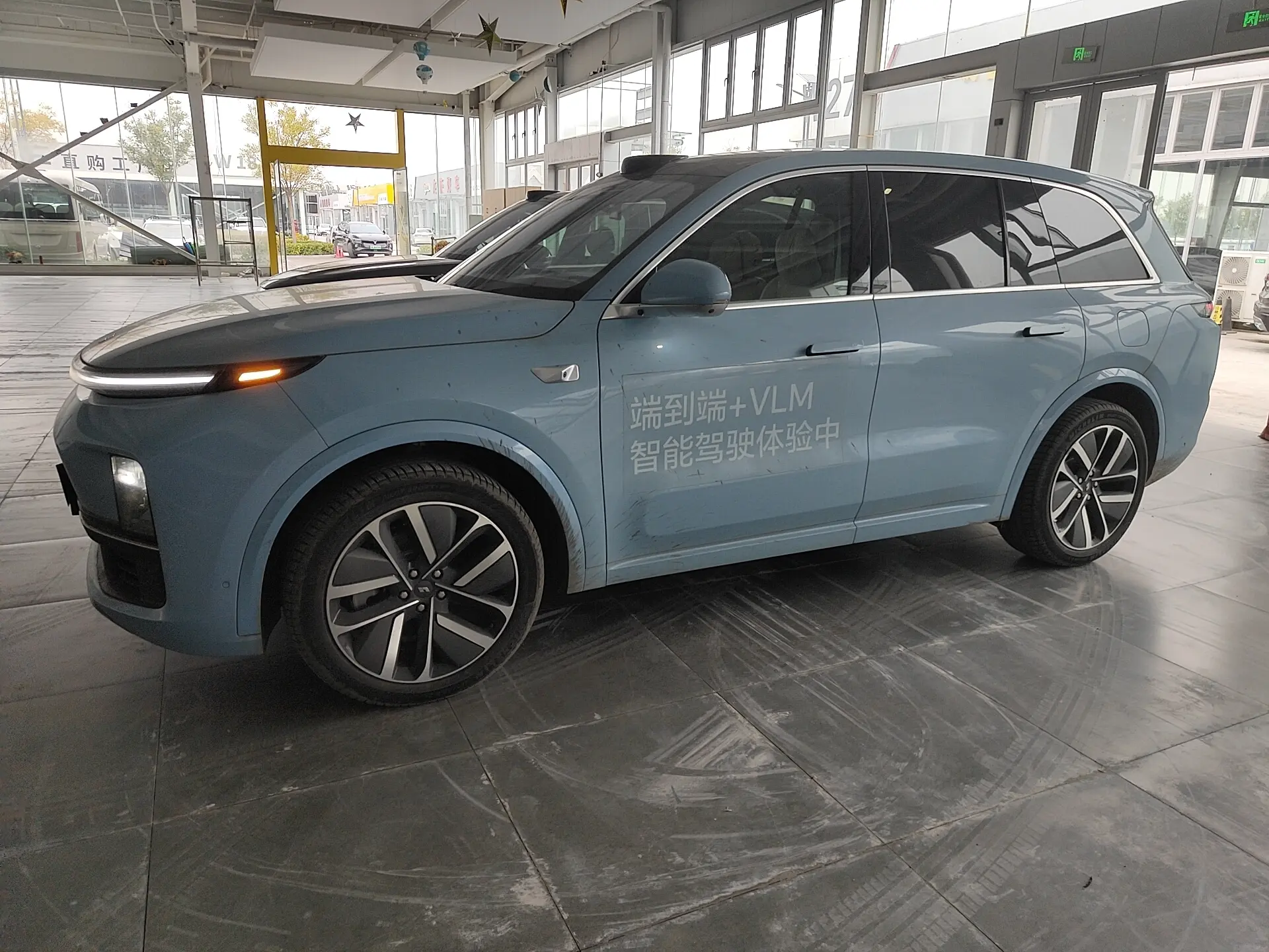 Li L8 (Ideal L8)  из Китая