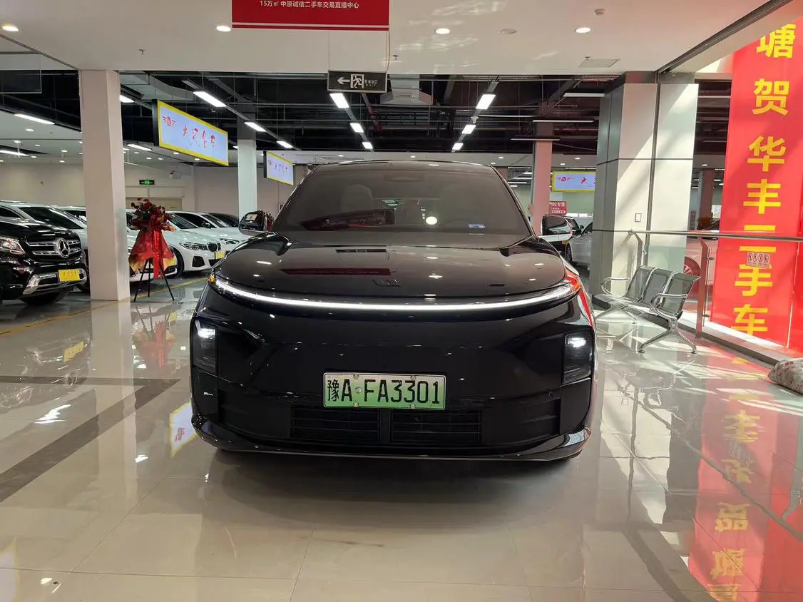 Li L6 (Ideal L6)  из Китая