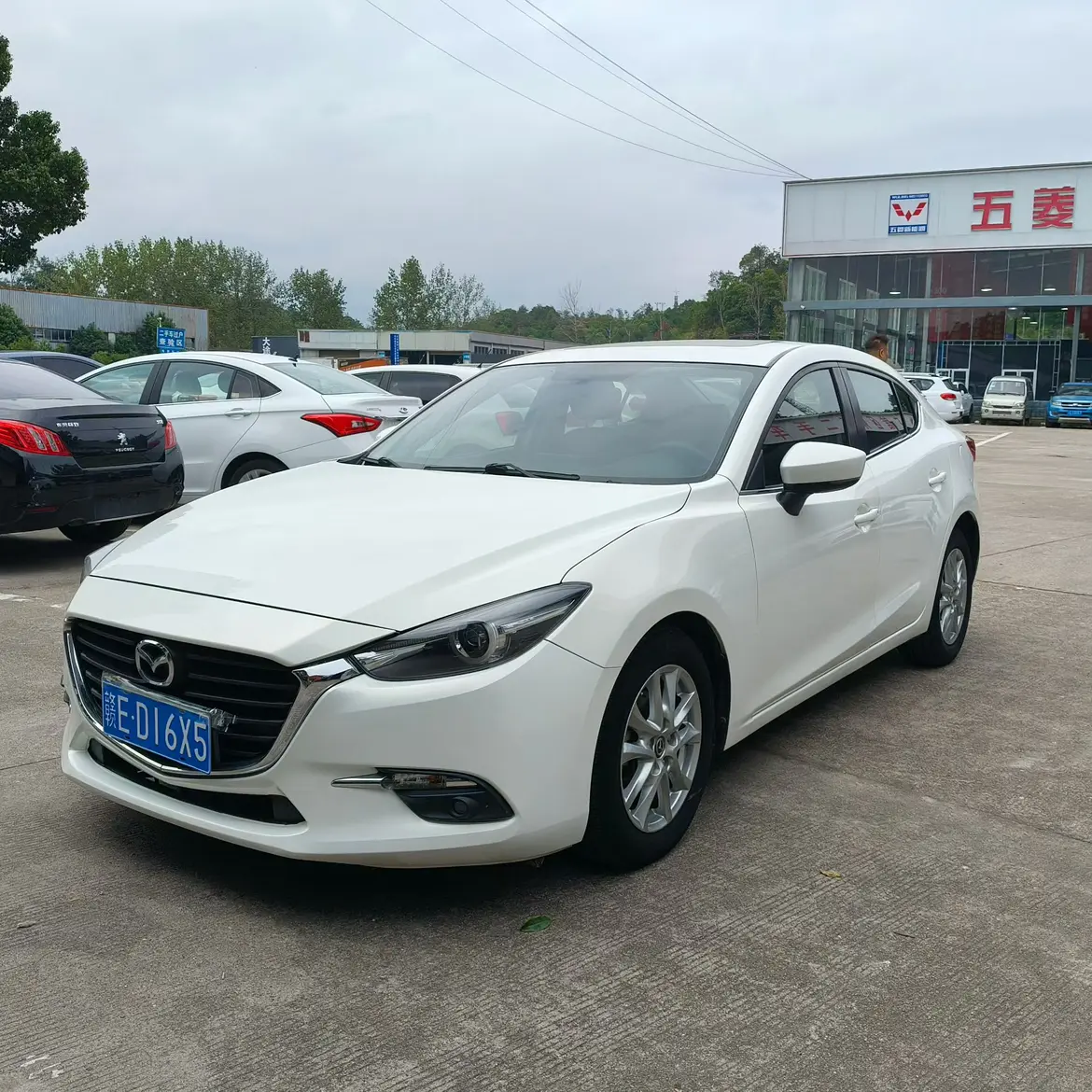 Mazda 3 Angkesela