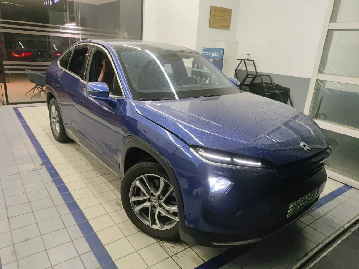 NIO EC6  из Китая