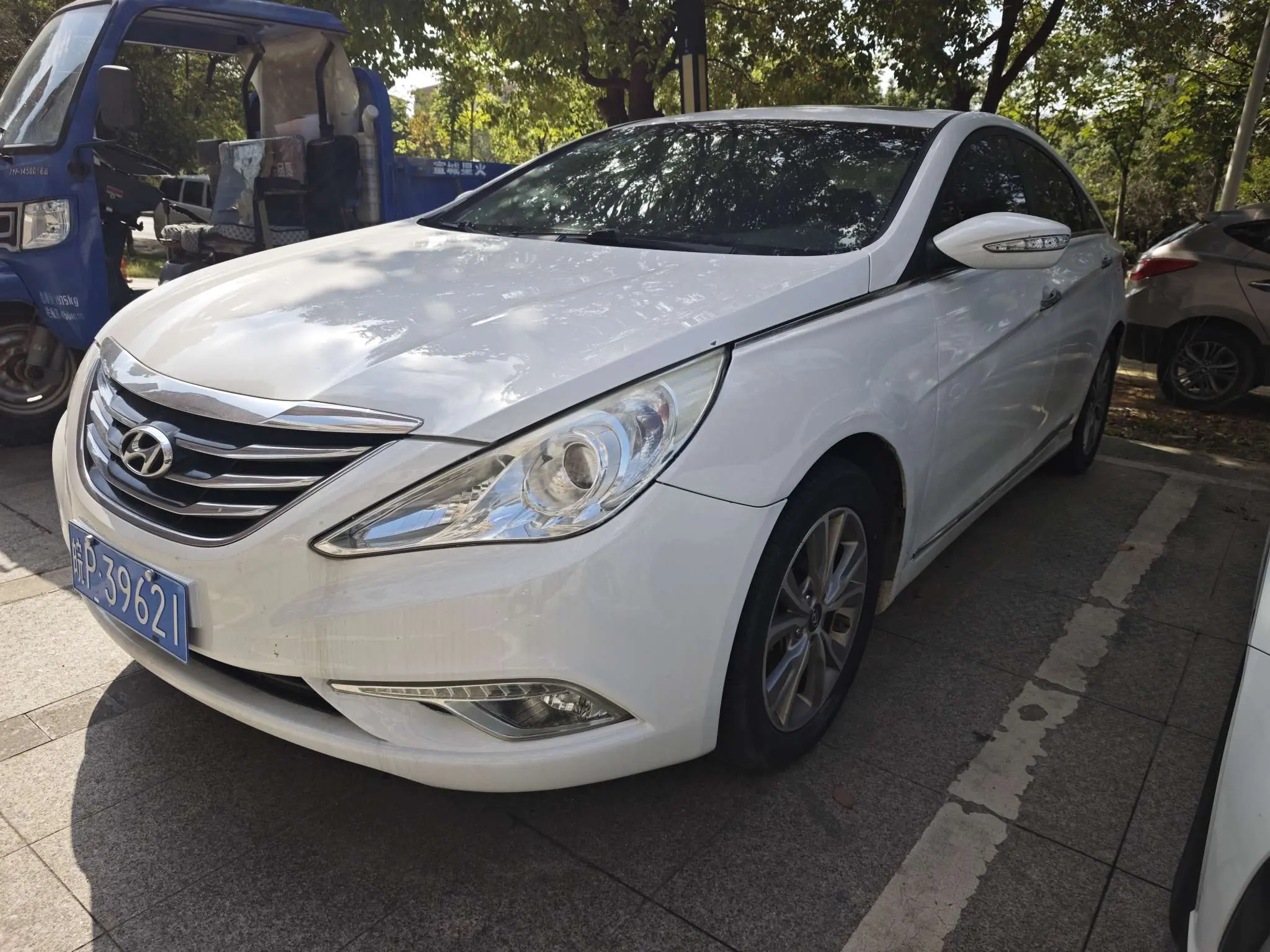 Hyundai Sonata eight