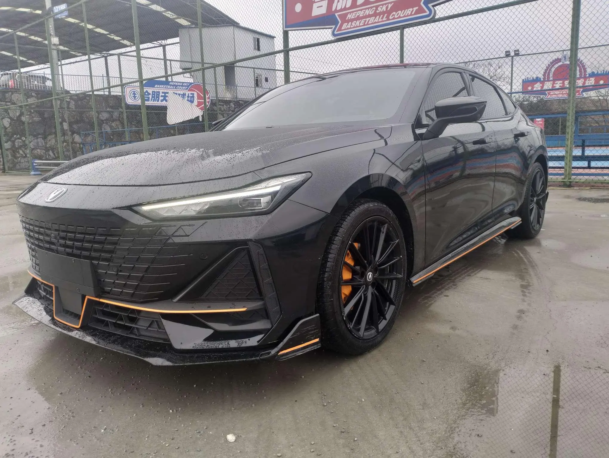 Changan UNI-V  из Китая