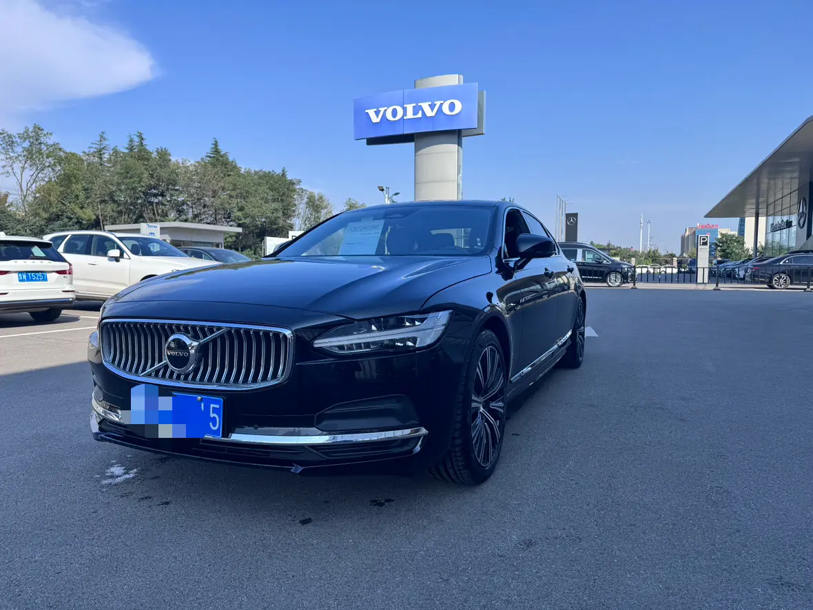Volvo S90