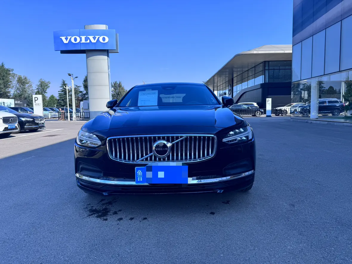 Volvo S90