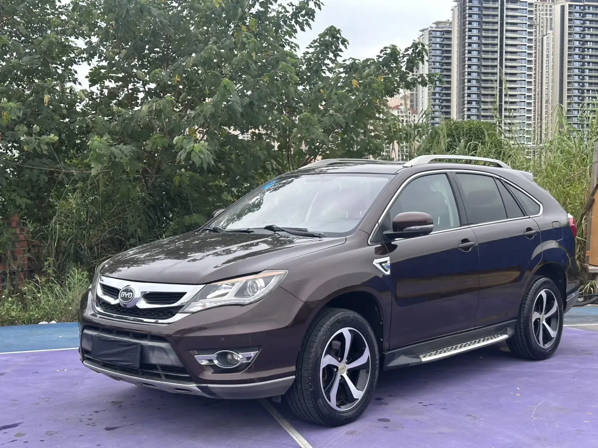 BYD S7