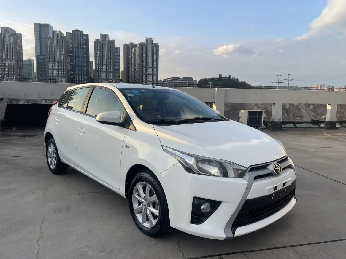 Toyota YARiS L to dazzle