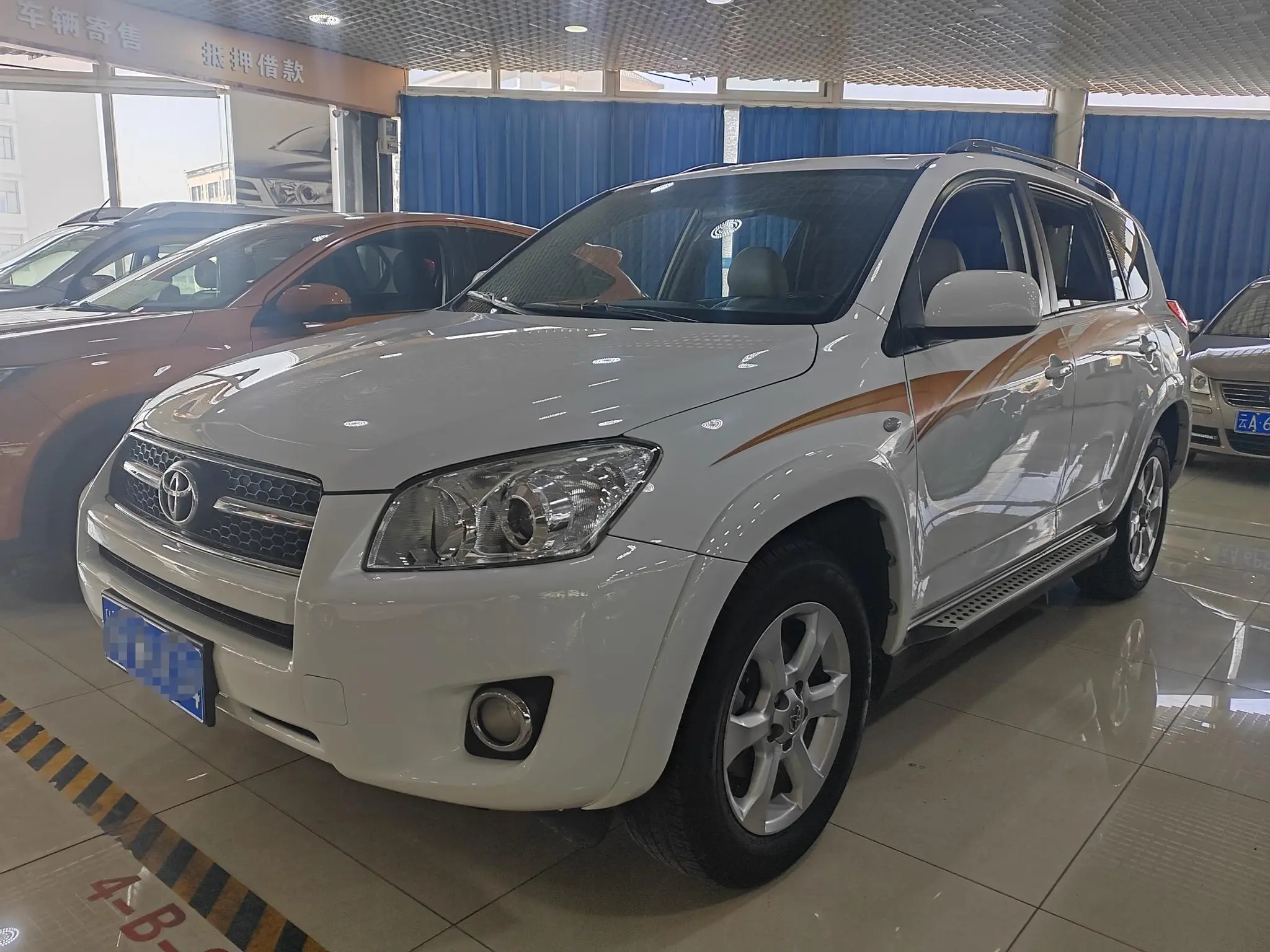 Toyota RAV4  из Китая