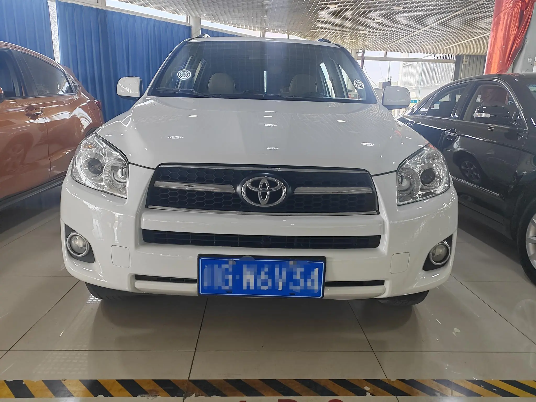 Toyota RAV4  из Китая