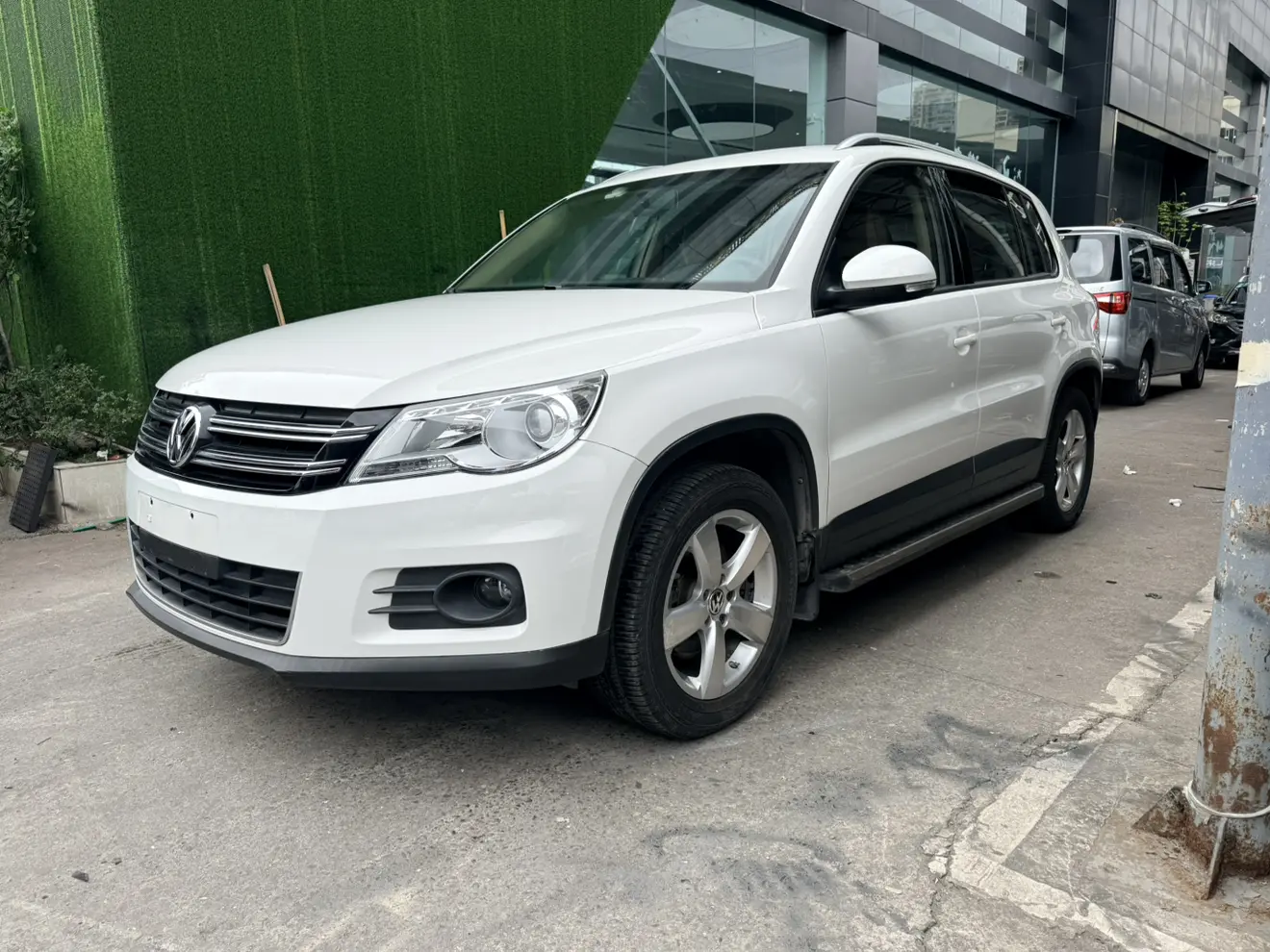 Volkswagen Tiguan  из Китая