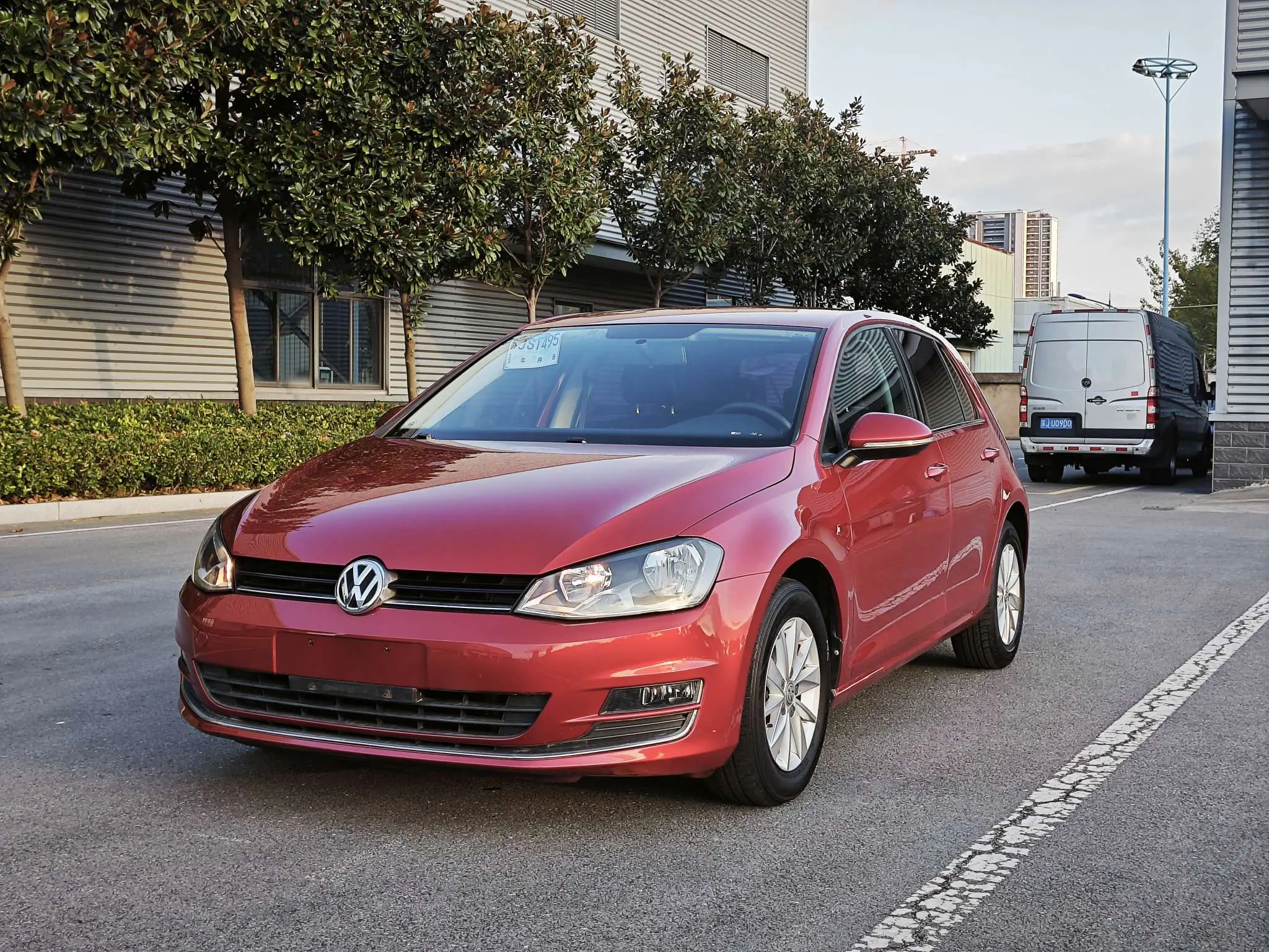 Volkswagen Golf  из Китая