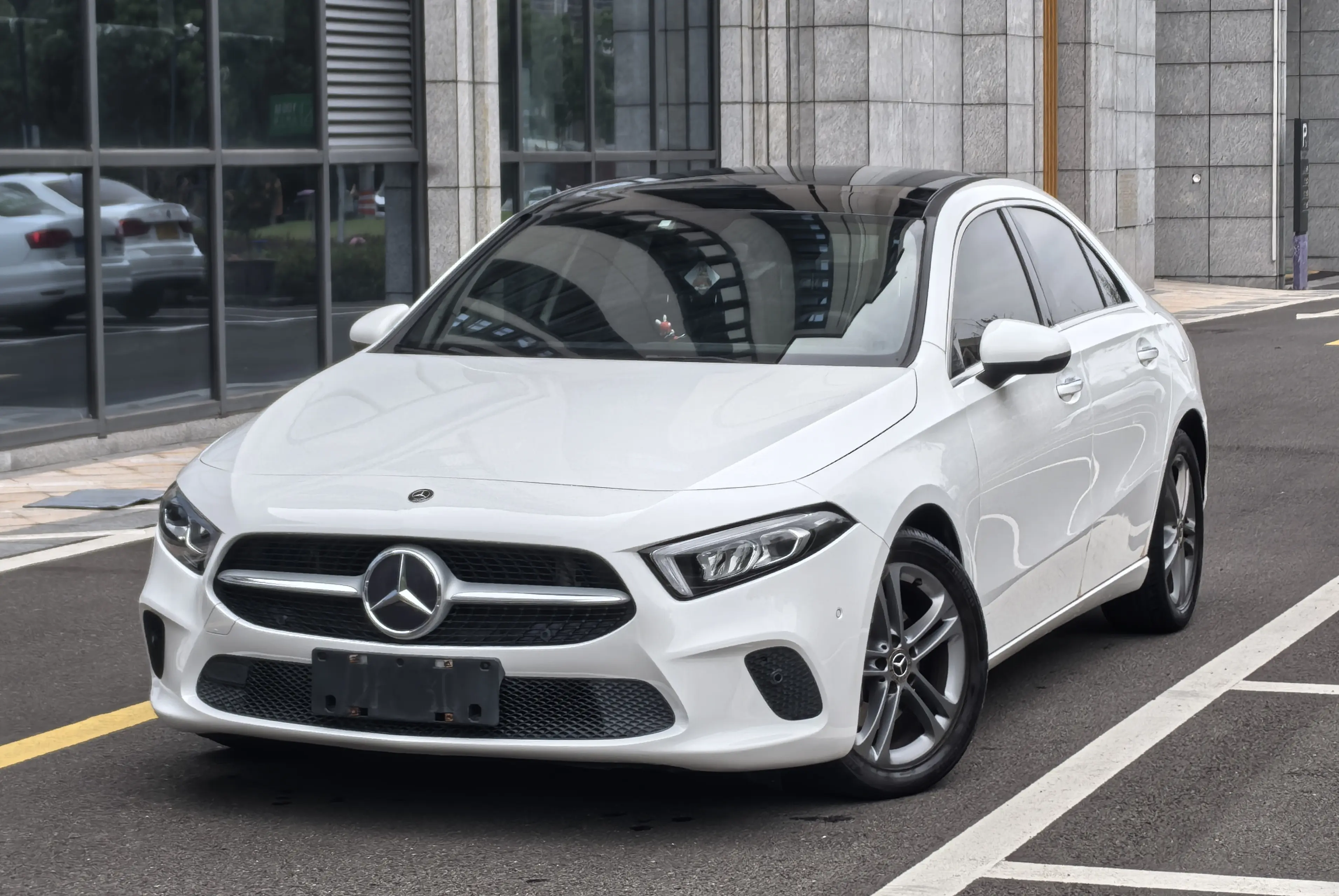 Mercedes-Benz Mercedes Benz A Class  из Китая