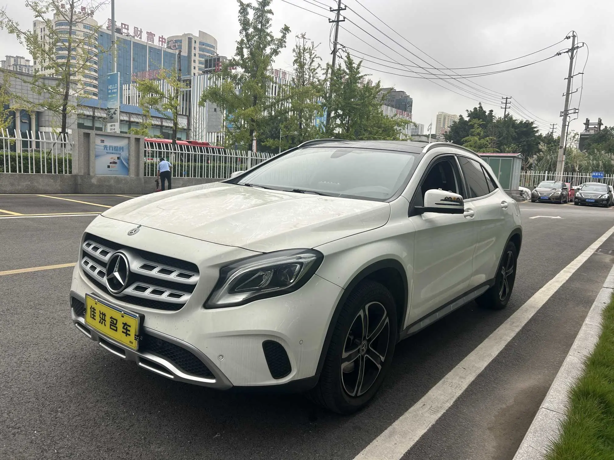 Mercedes-Benz GLA  из Китая