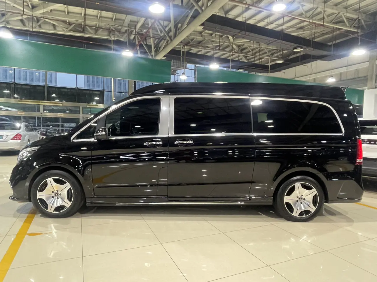 Mercedes-Benz Mercedes Benz V Class