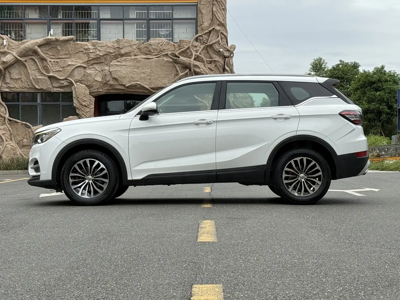 Brilliance Zhonghua V6