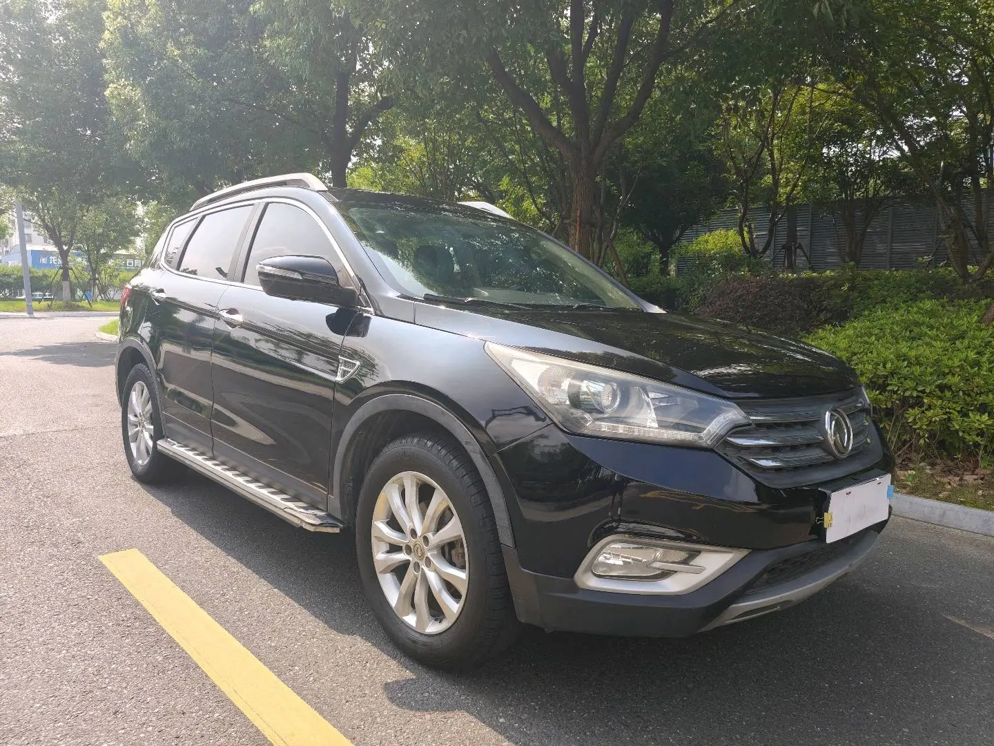 Dongfeng Fengshen AX7