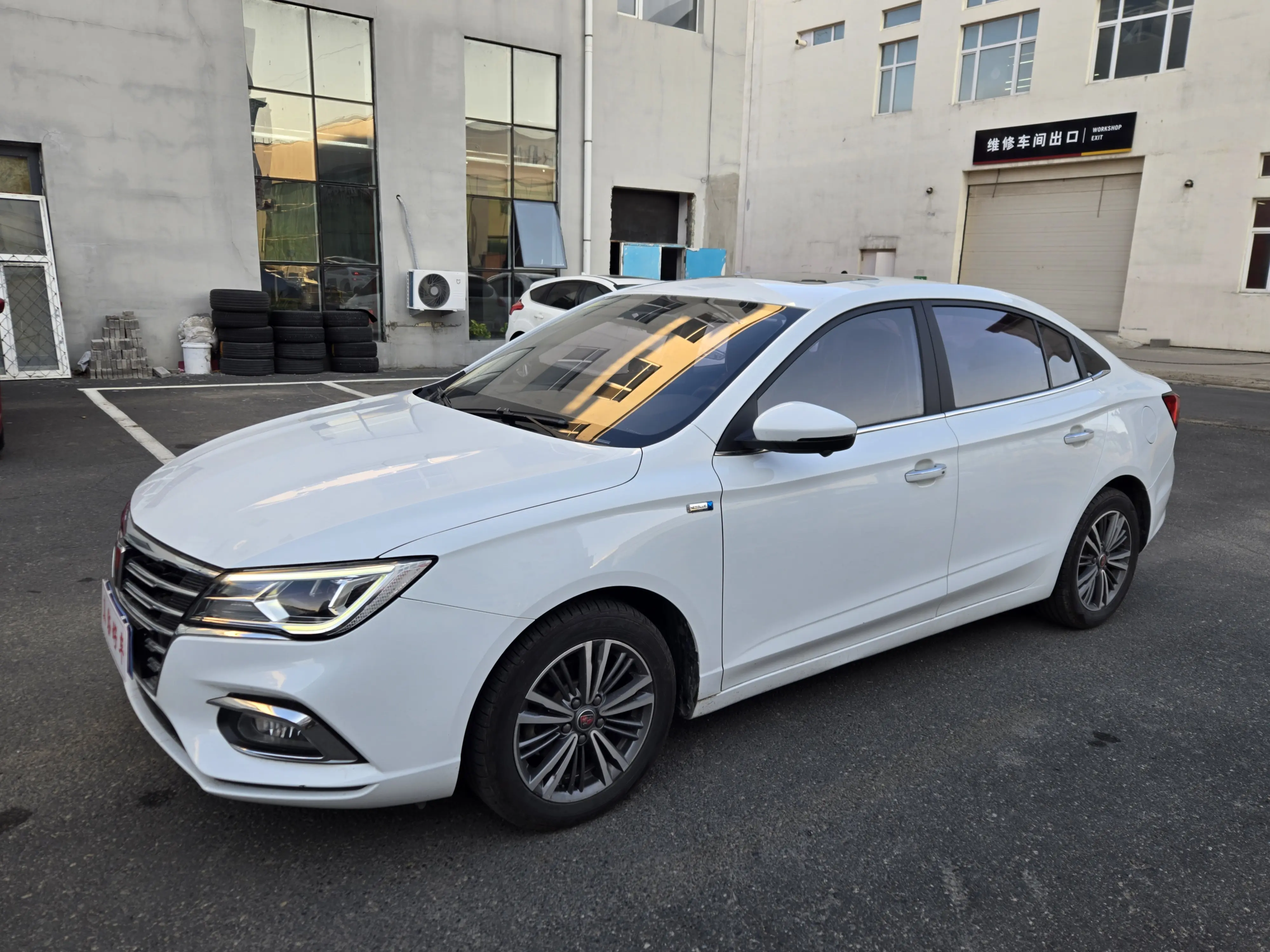 Roewe i5  из Китая