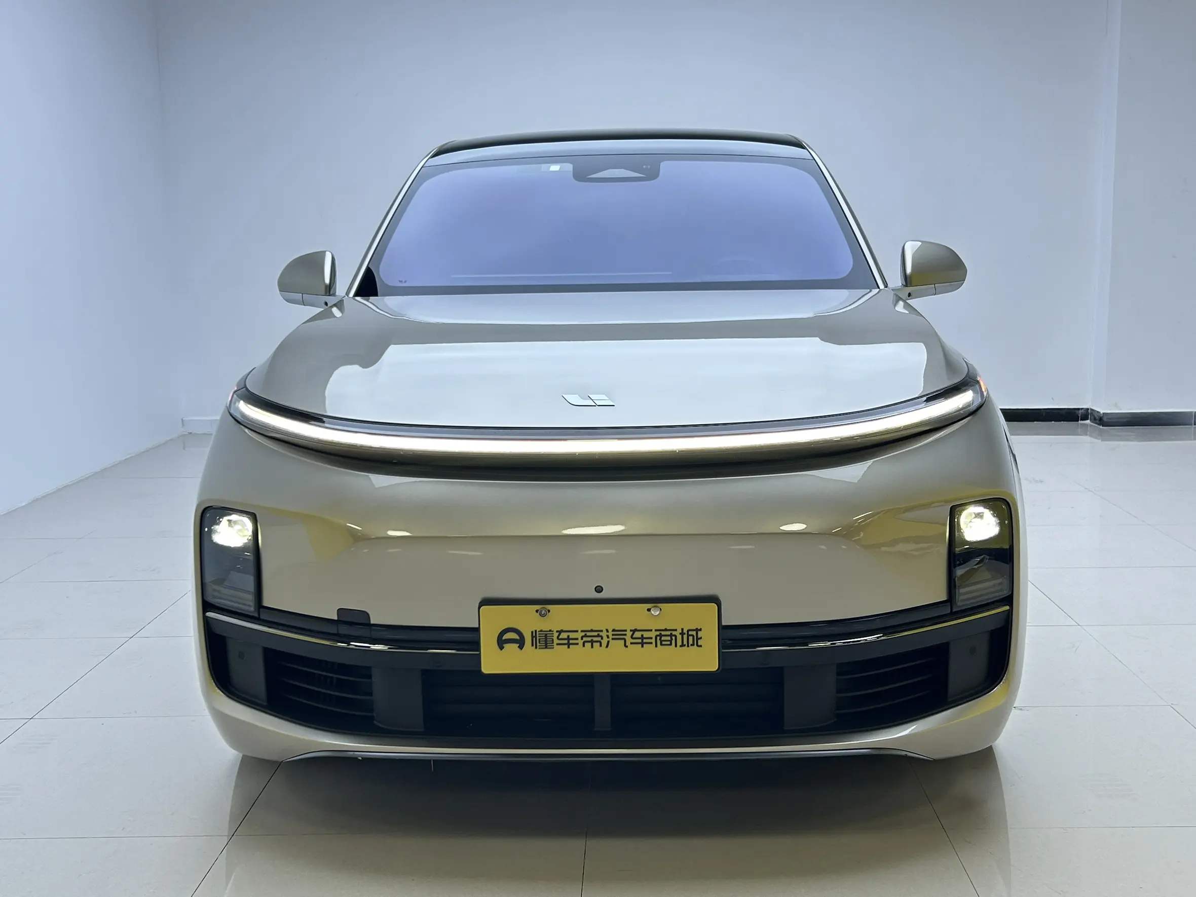 Li L8 (Ideal L8)  из Китая