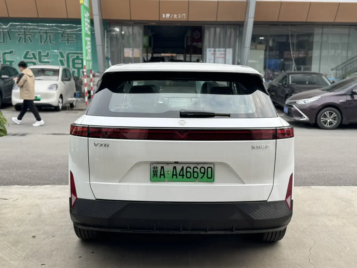 Kai Chen Venucia VX6