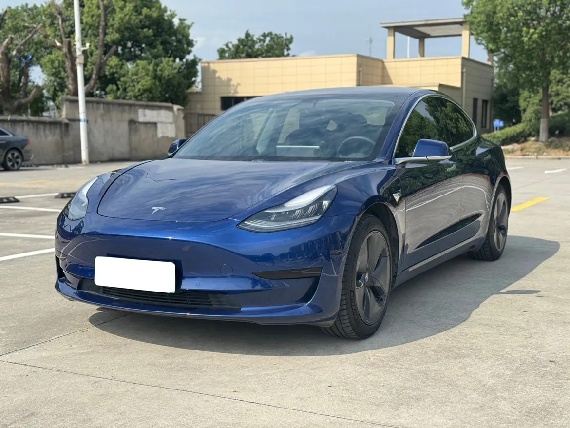 Tesla Model 3  из Китая