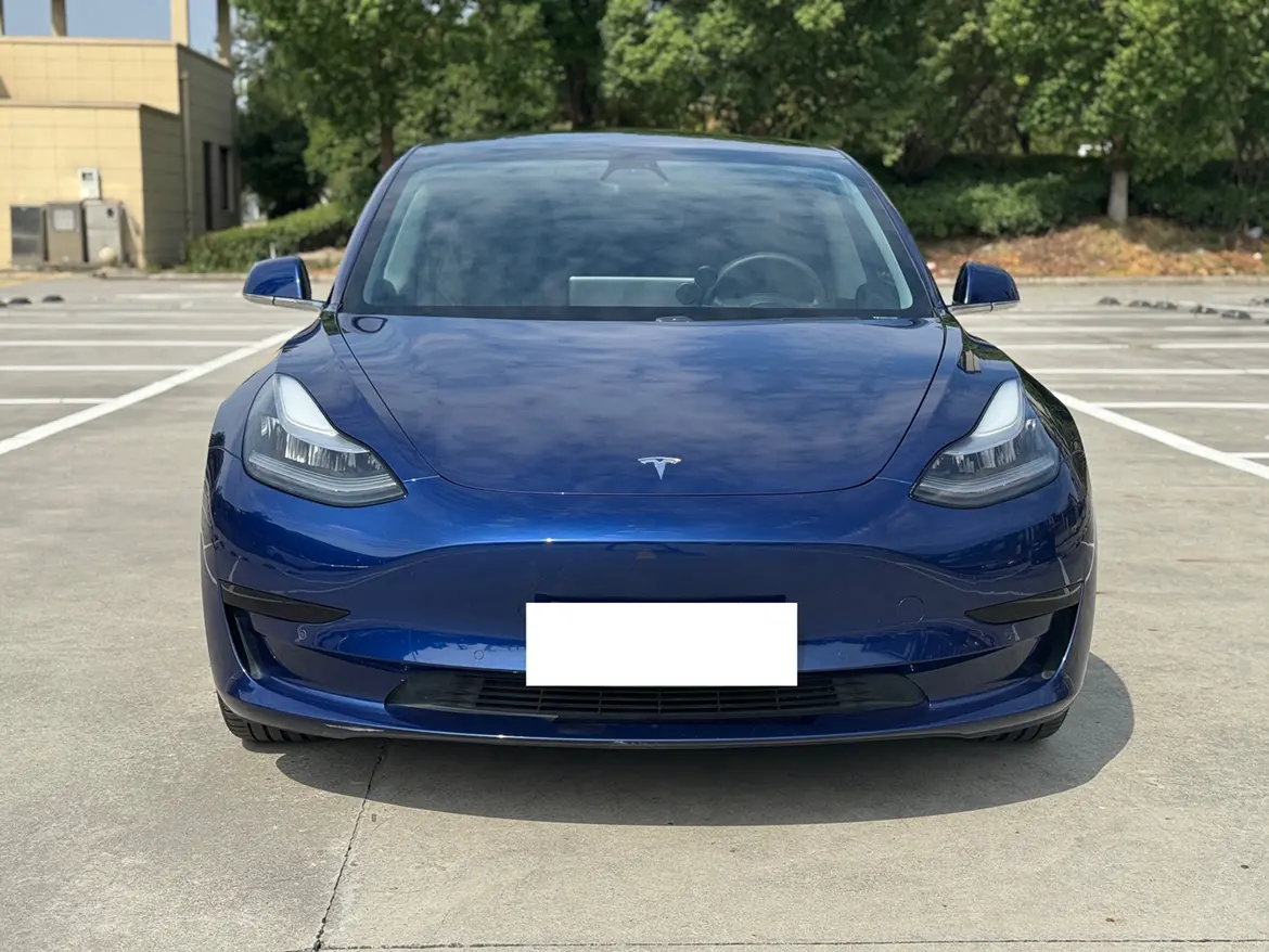 Tesla Model 3  из Китая
