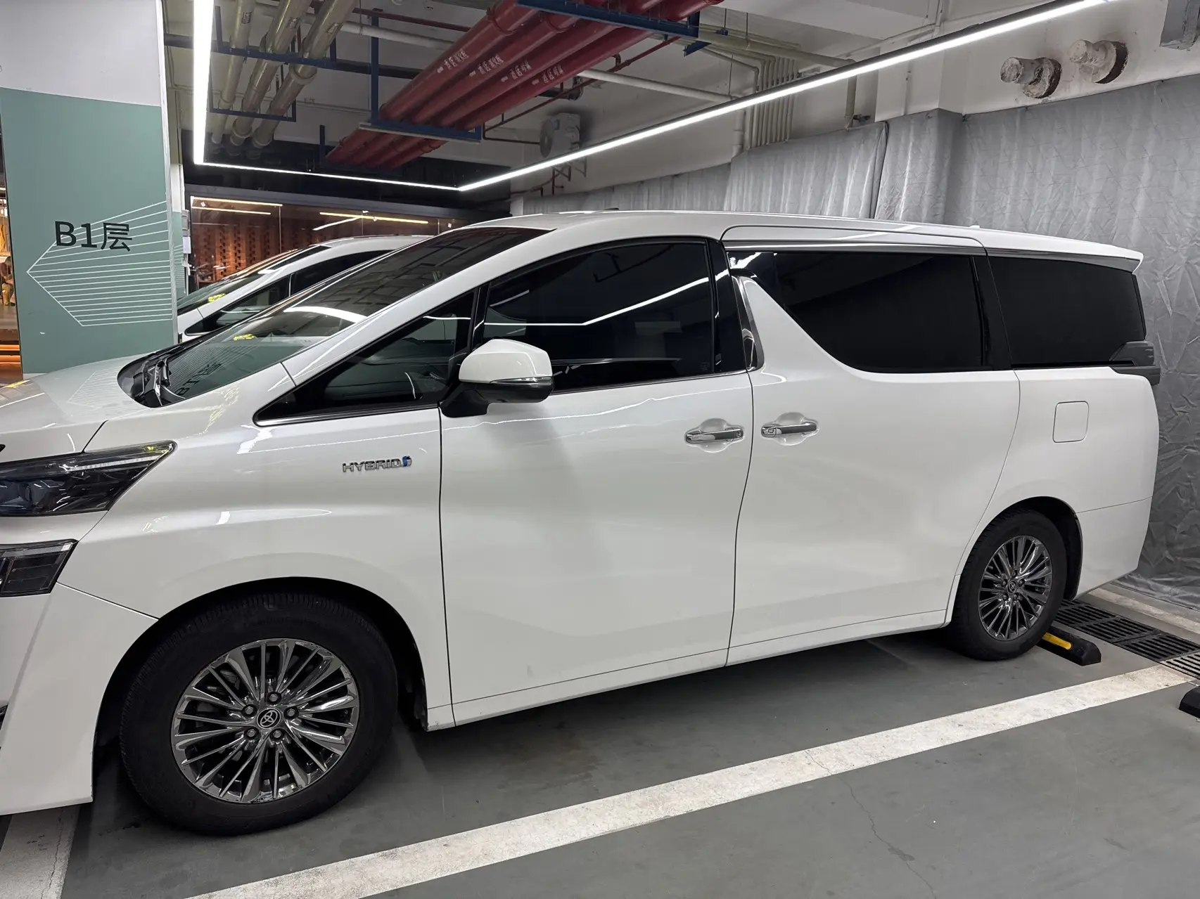 Toyota Crown Wellfire