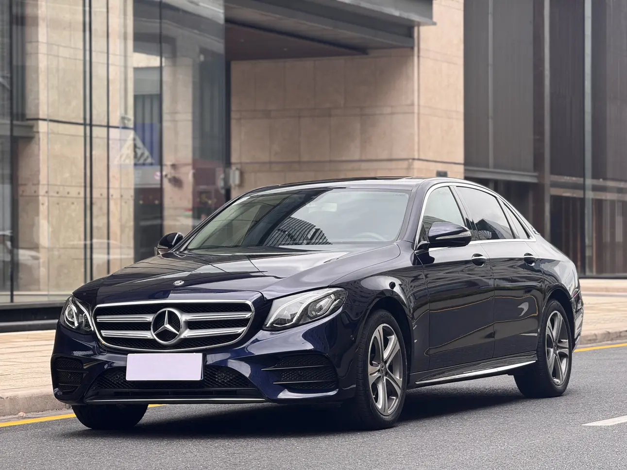 Mercedes-Benz E-Class  из Китая