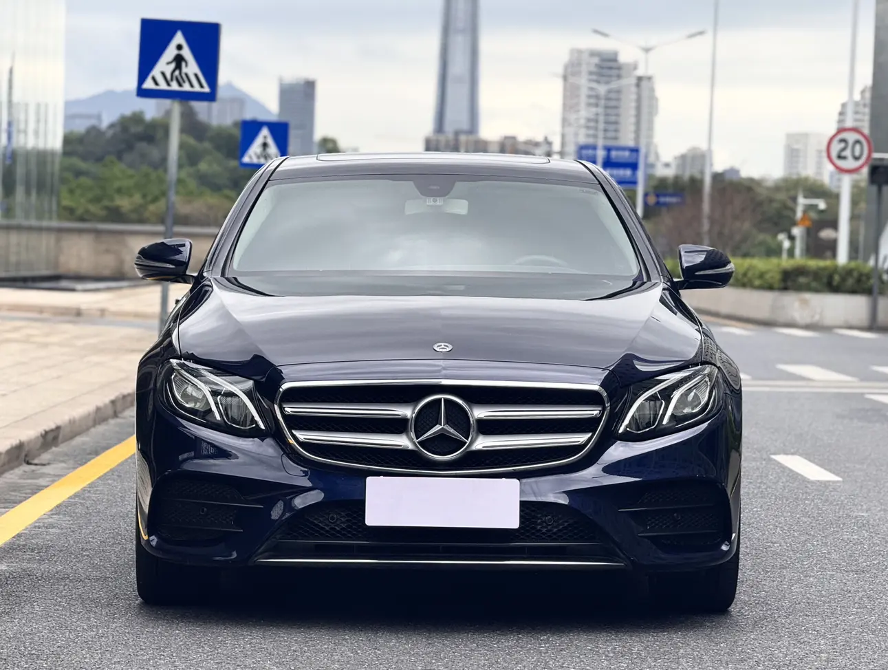 Mercedes-Benz E-Class  из Китая