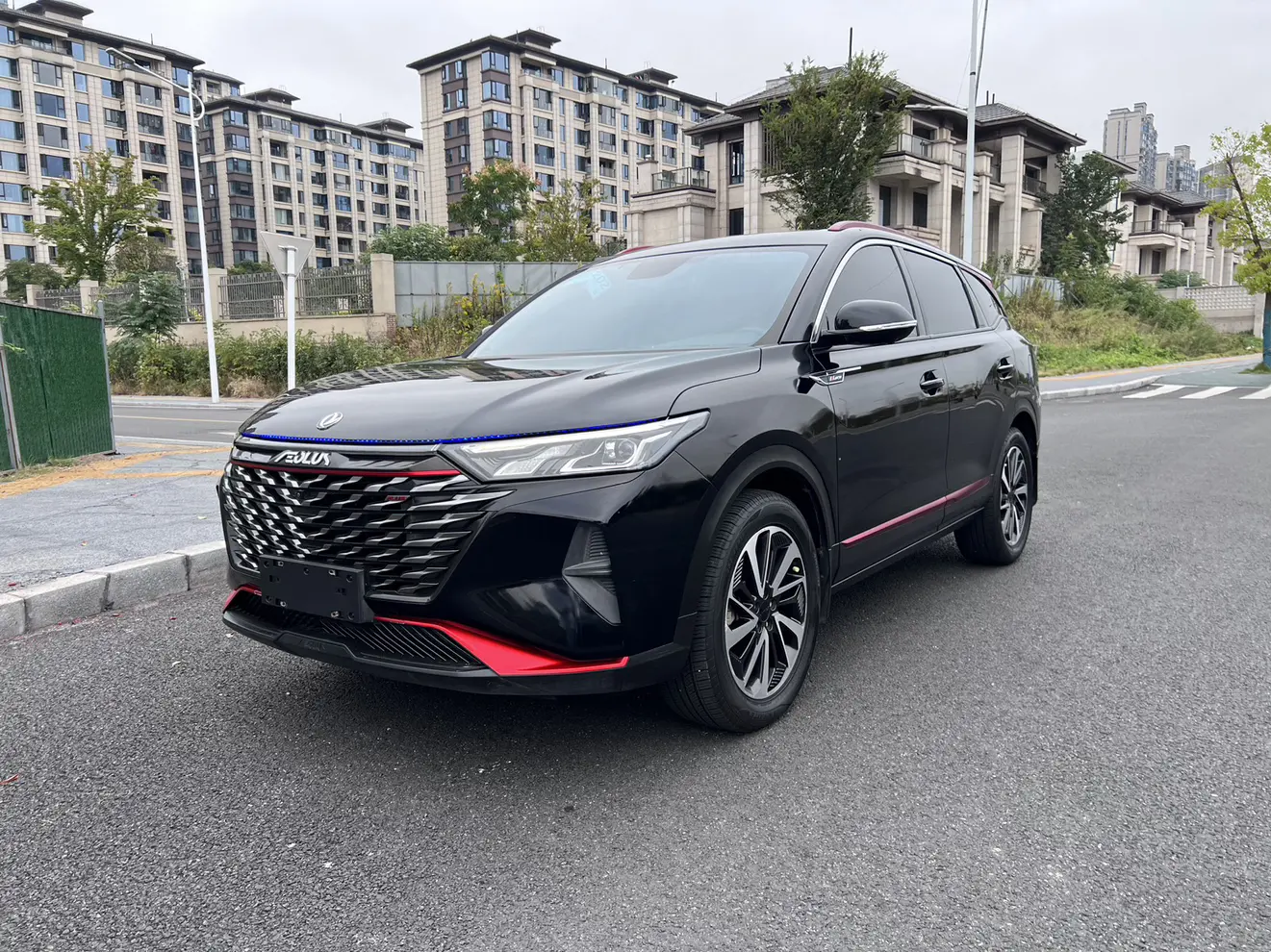 Dongfeng Fengshen AX7  из Китая