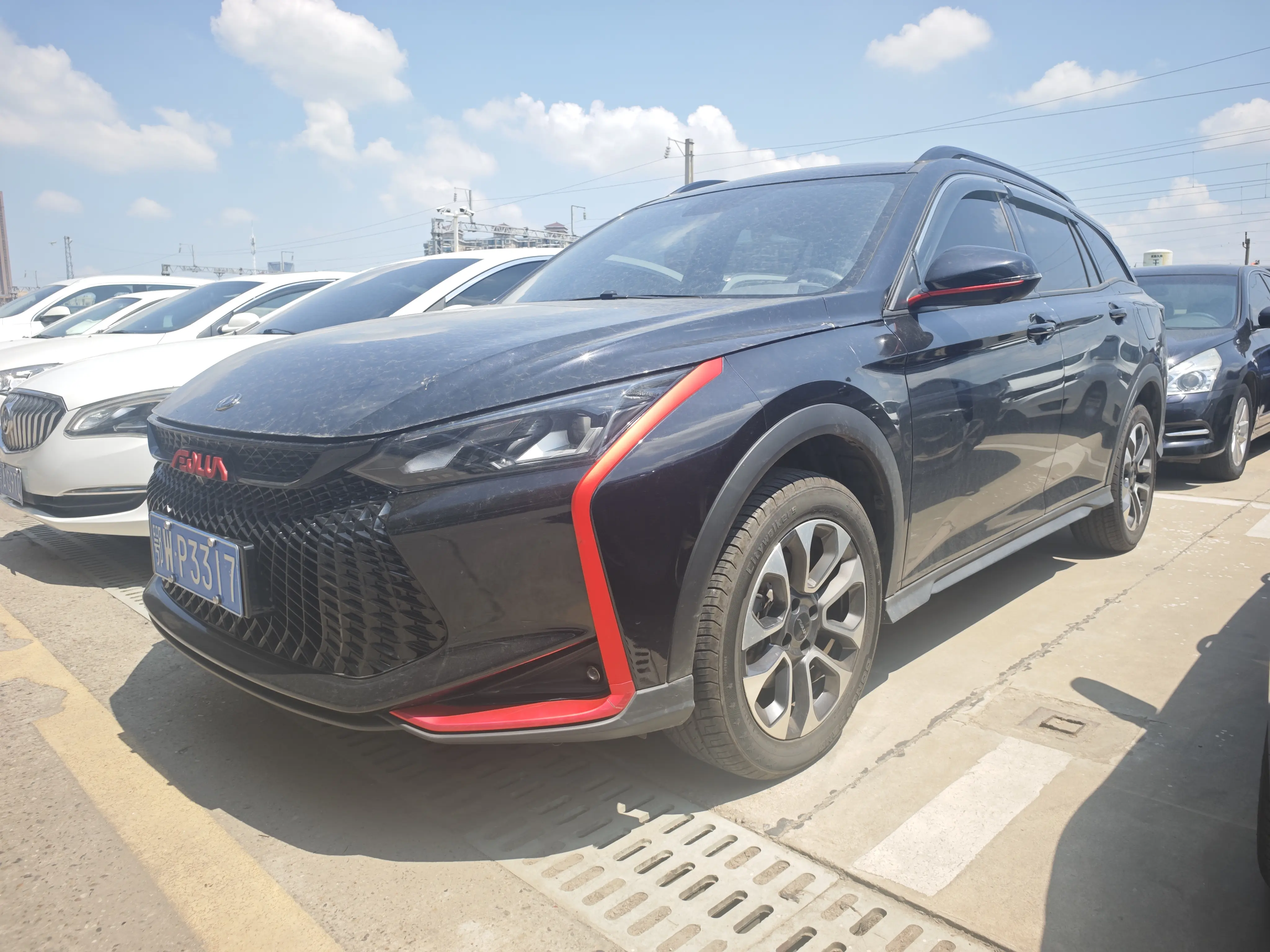 Dongfeng Yixuan GS  из Китая