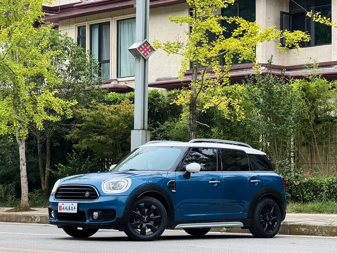 MINI COUNTRYMAN