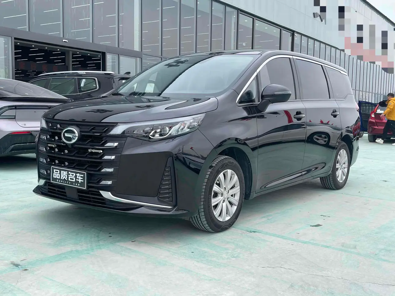 GAC Trumpchi M6  из Китая