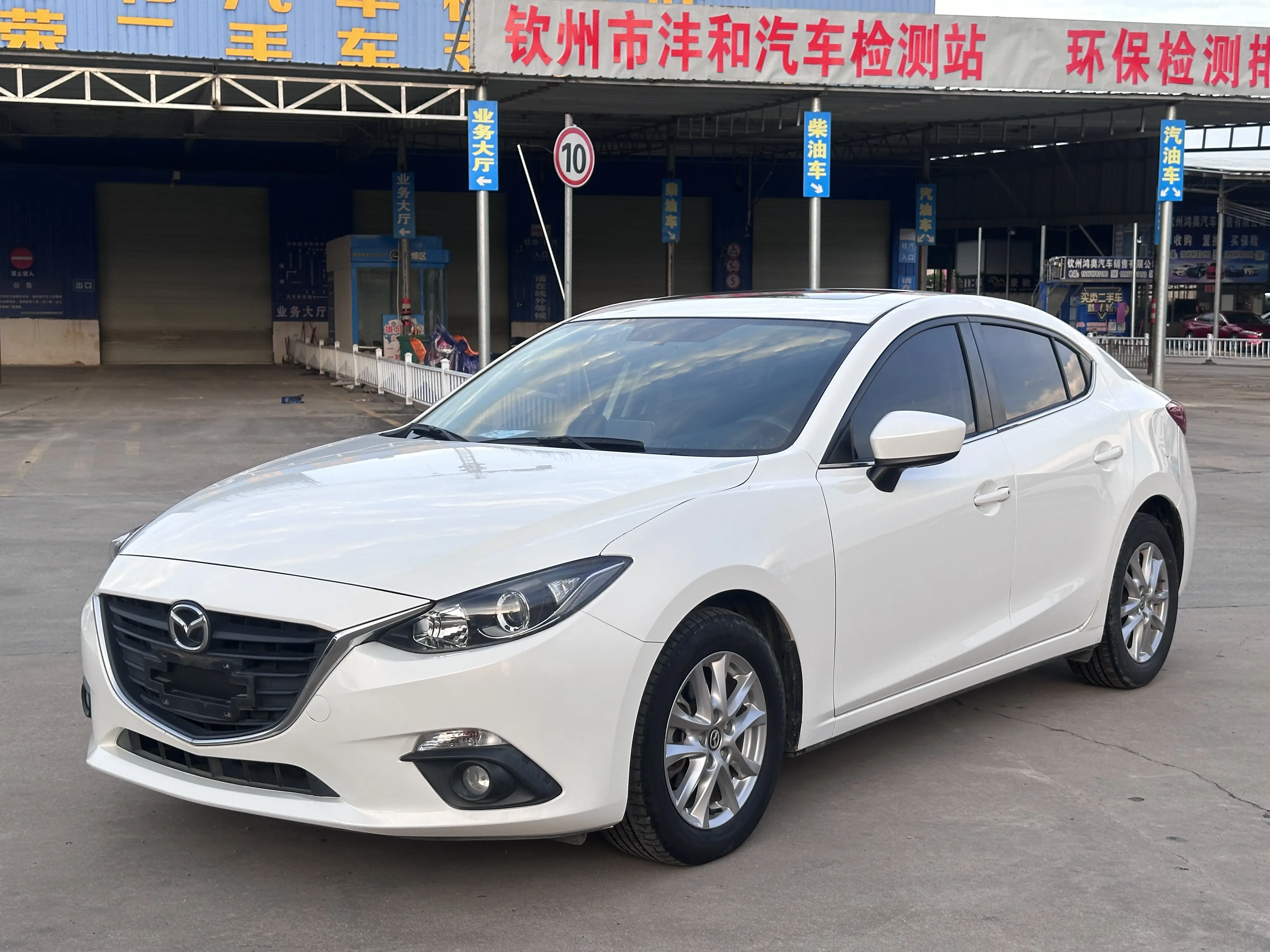Mazda 3 Angkesela