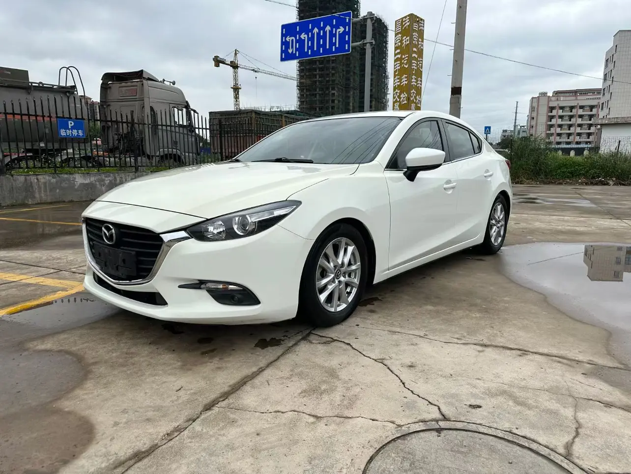Mazda 3 Angkesela