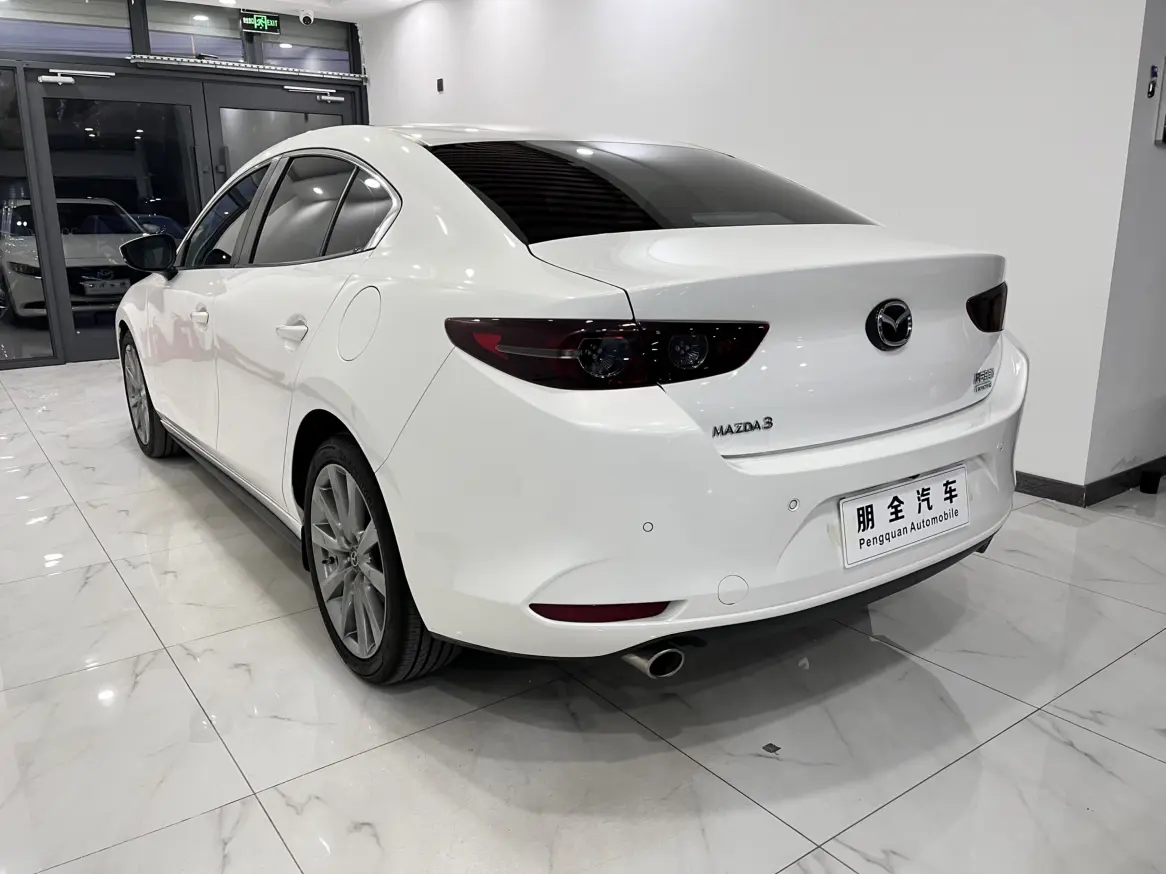 Mazda 3 Angkesela