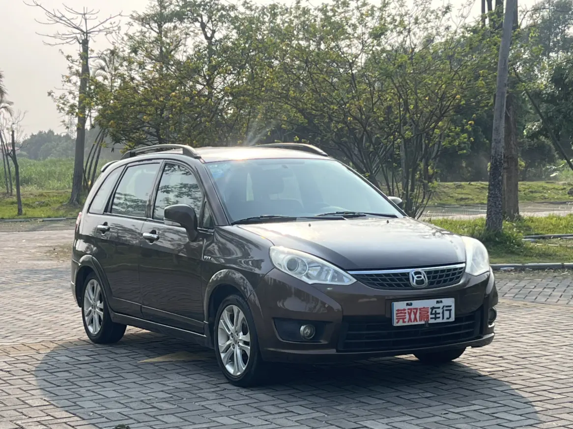 Suzuki Liana A6