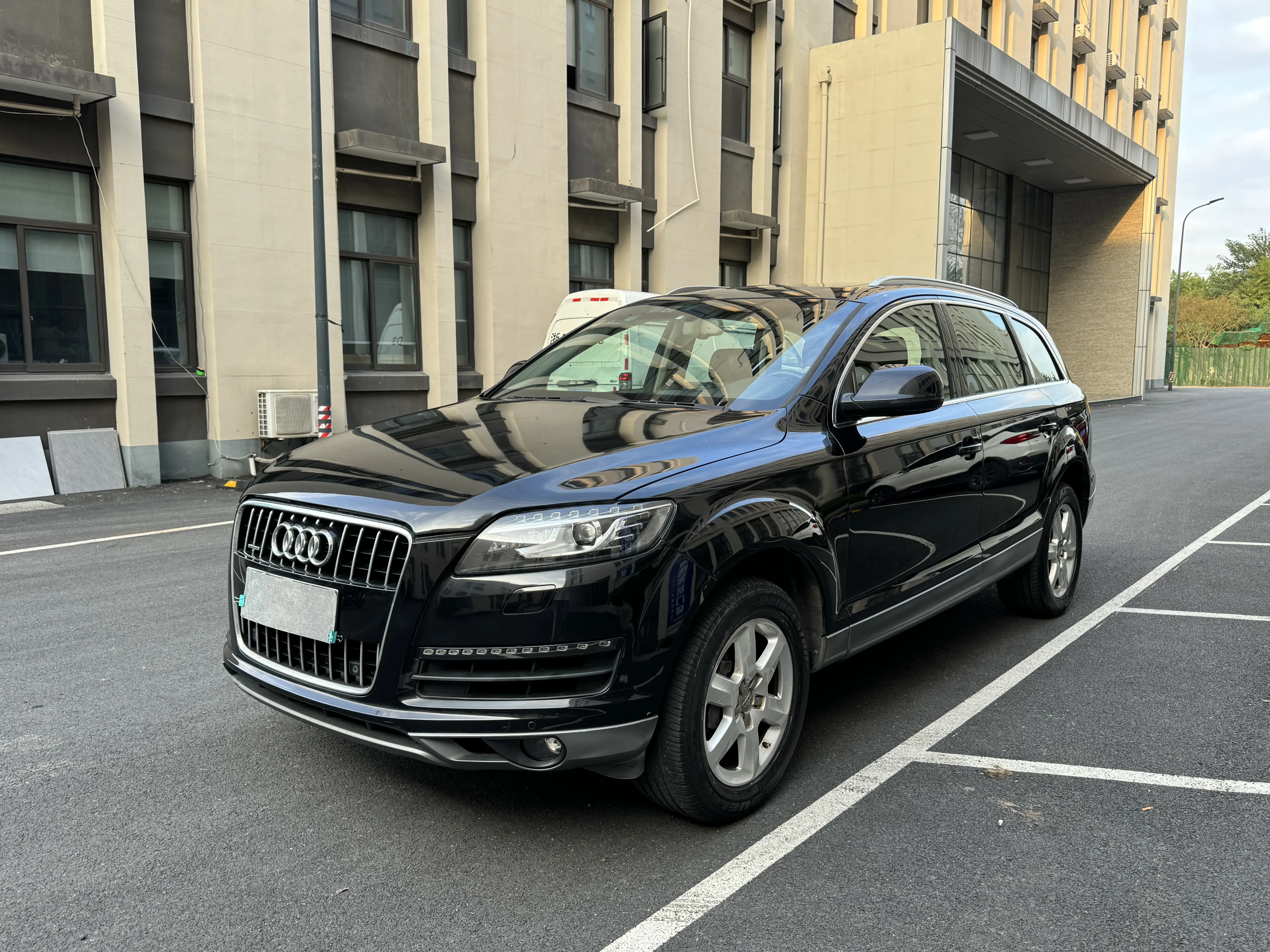 Audi Q7  из Китая