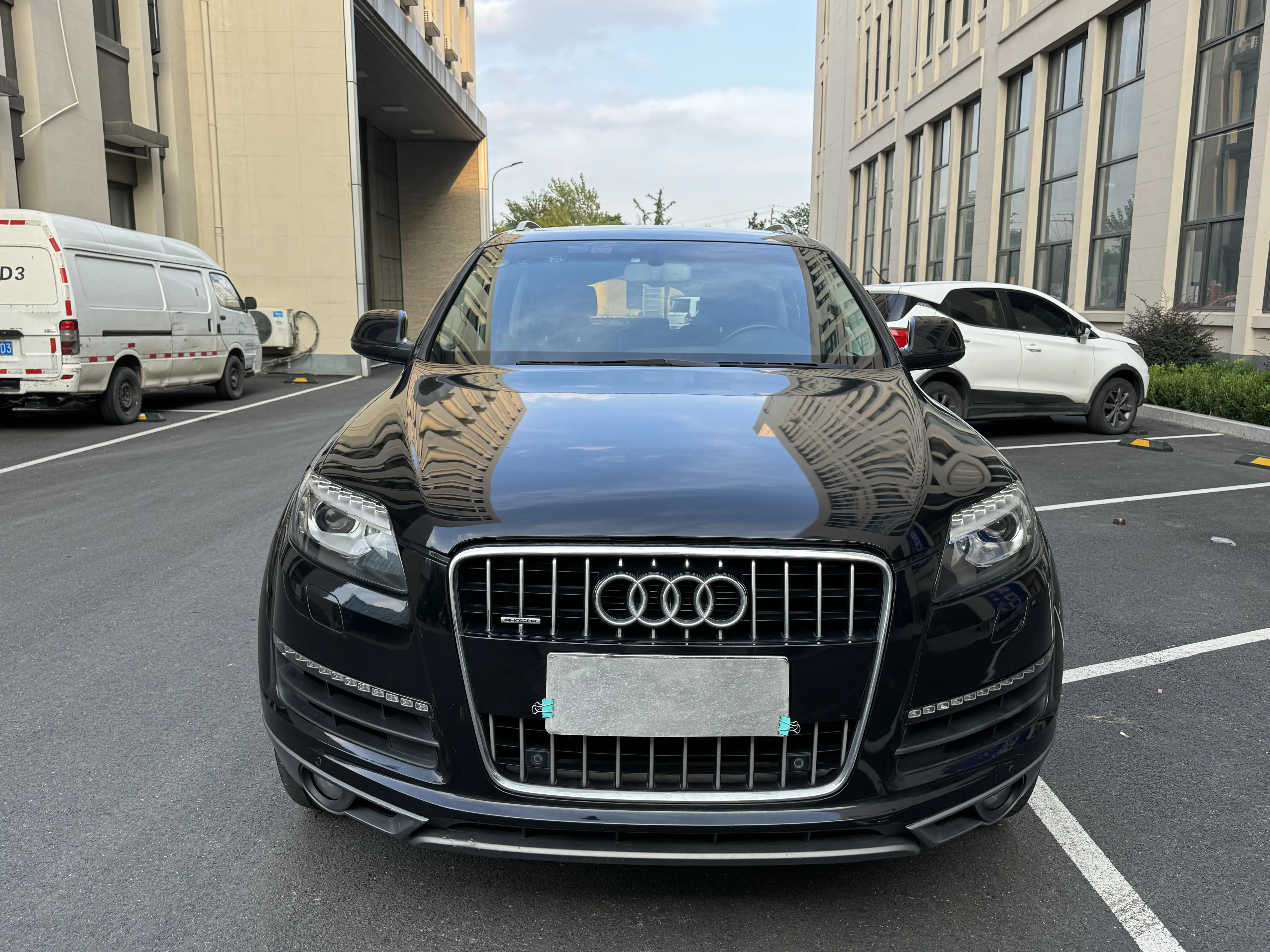 Audi Q7  из Китая