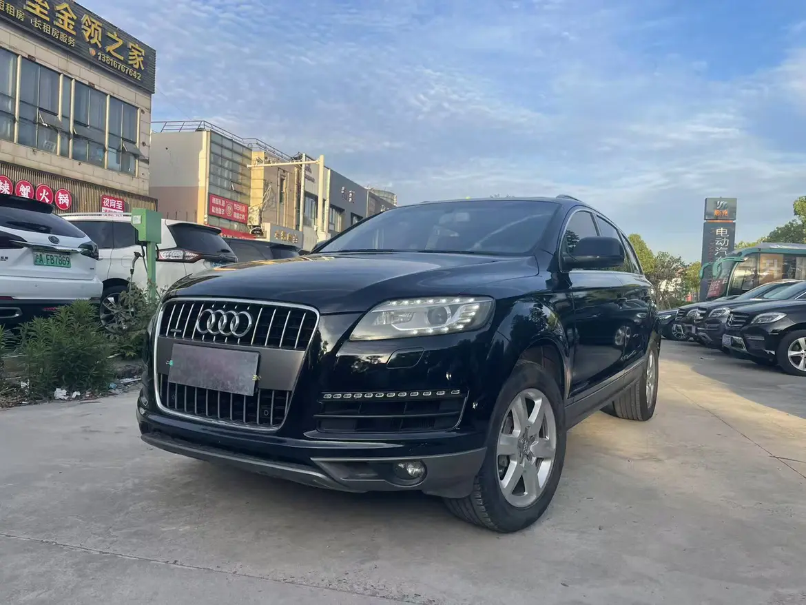 Audi Q7  из Китая