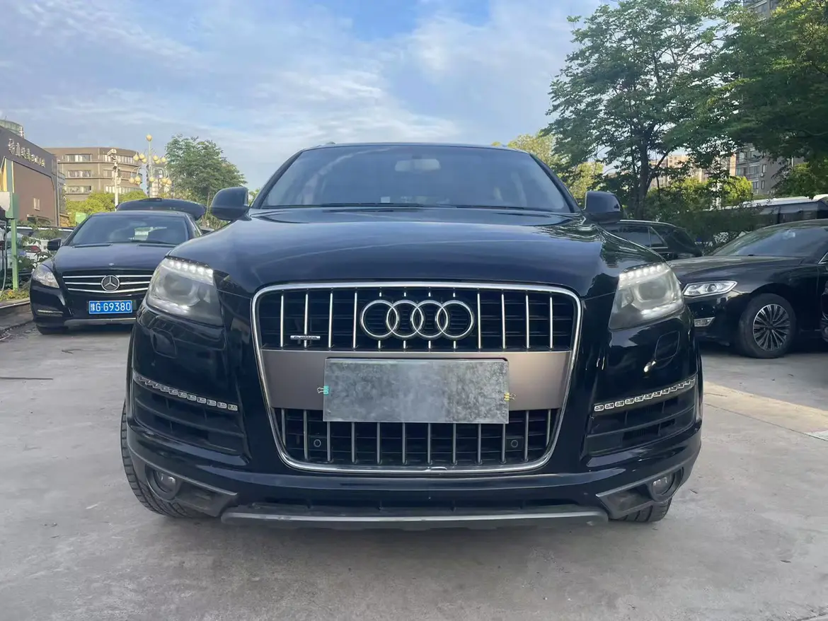 Audi Q7  из Китая