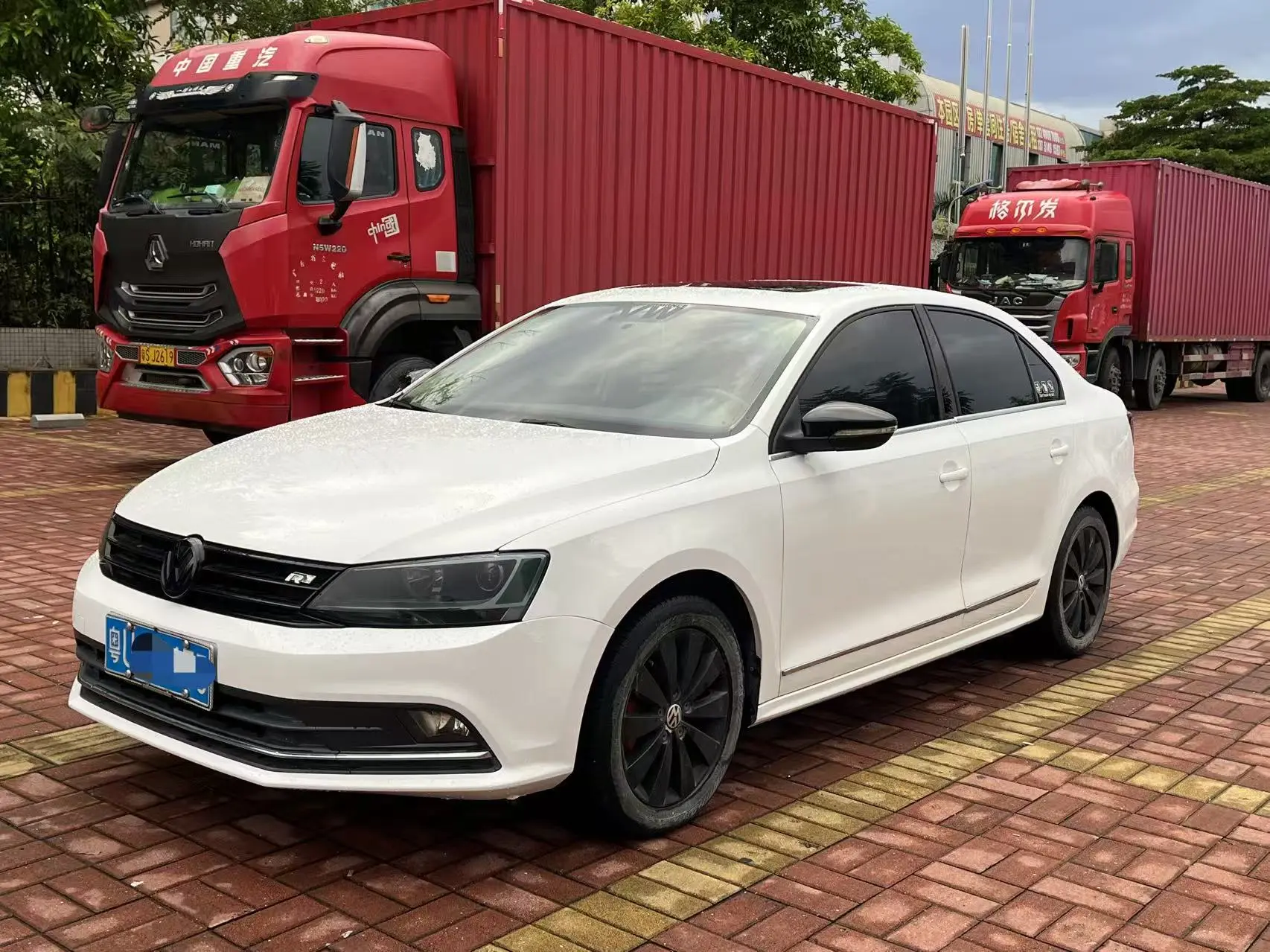 Volkswagen Sagitar  из Китая