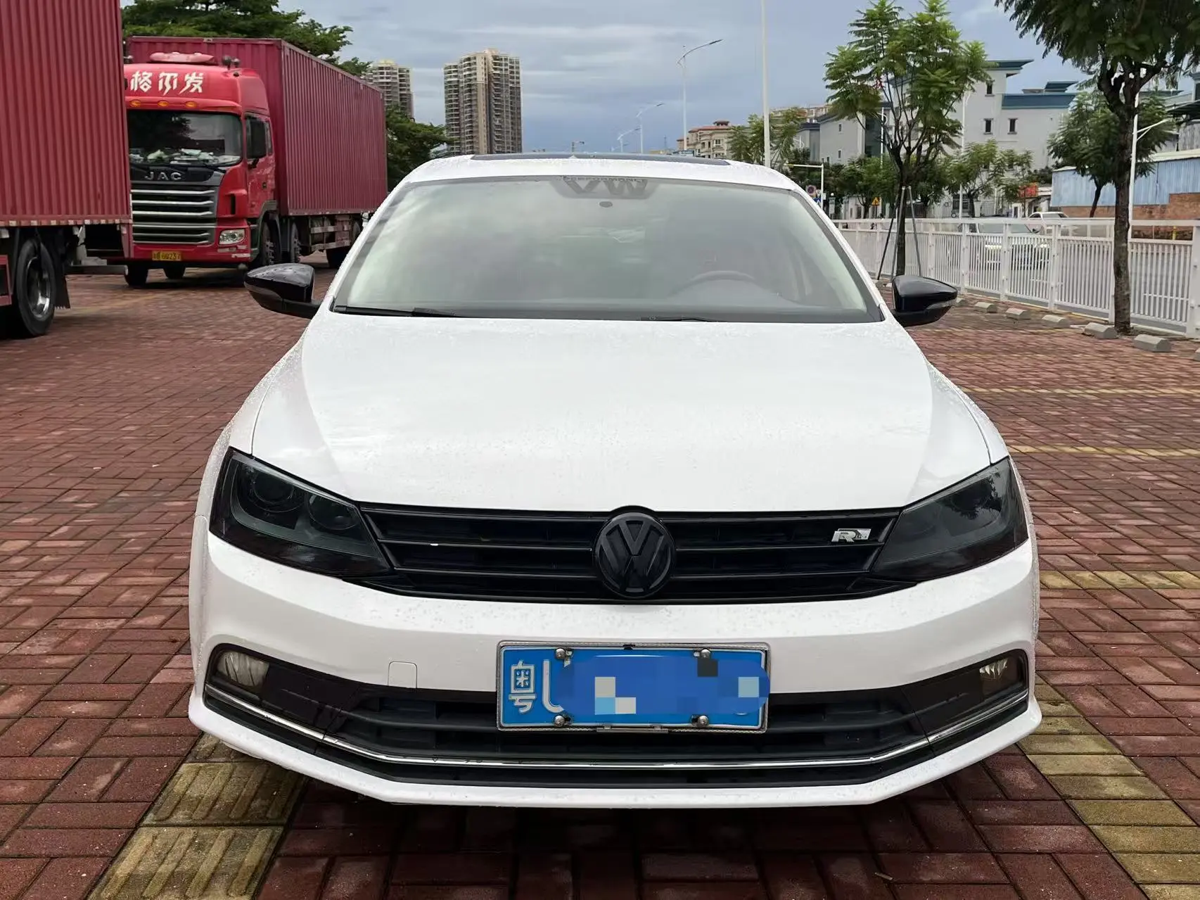 Volkswagen Sagitar  из Китая