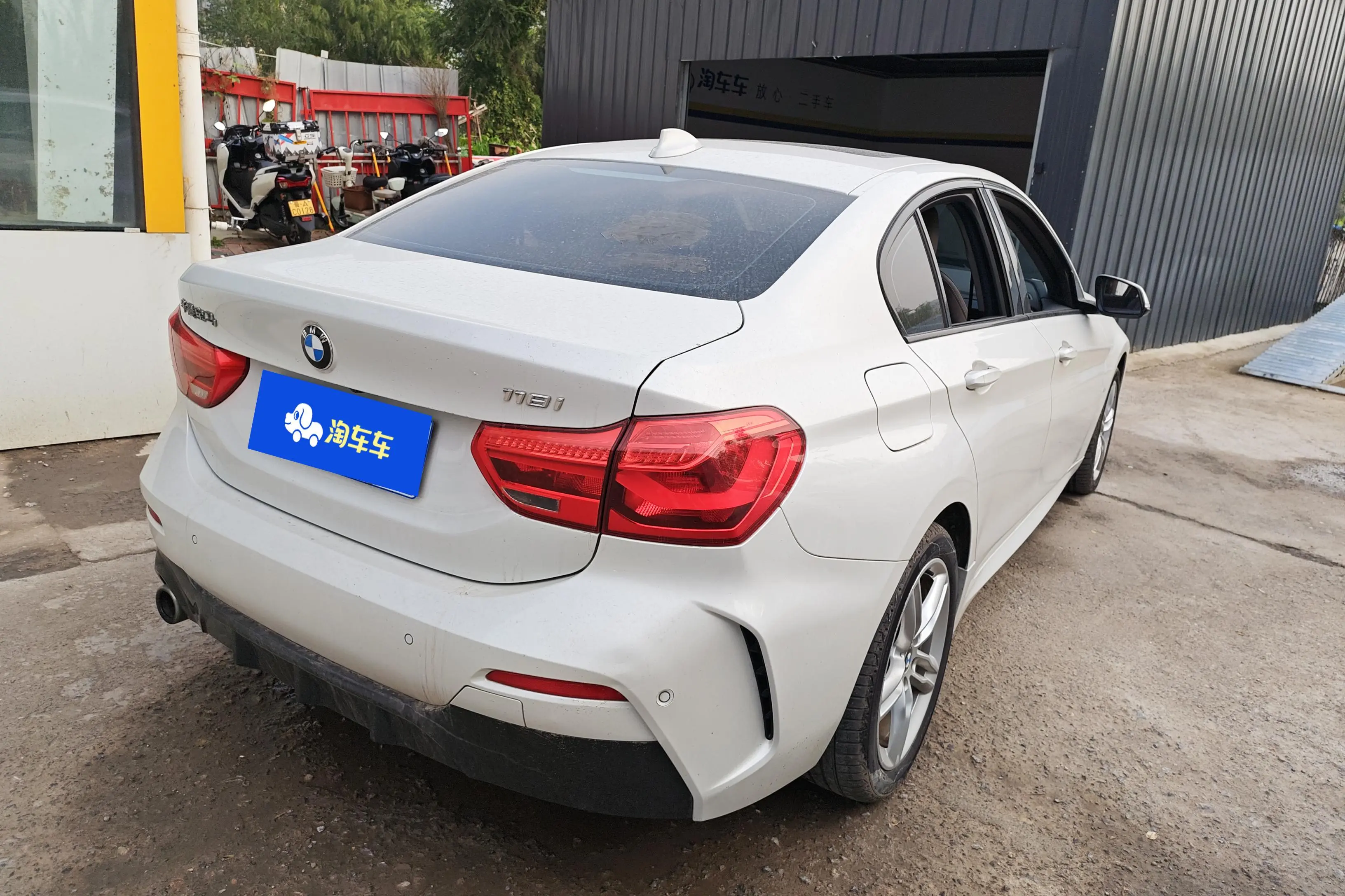 BMW 1 Series  из Китая